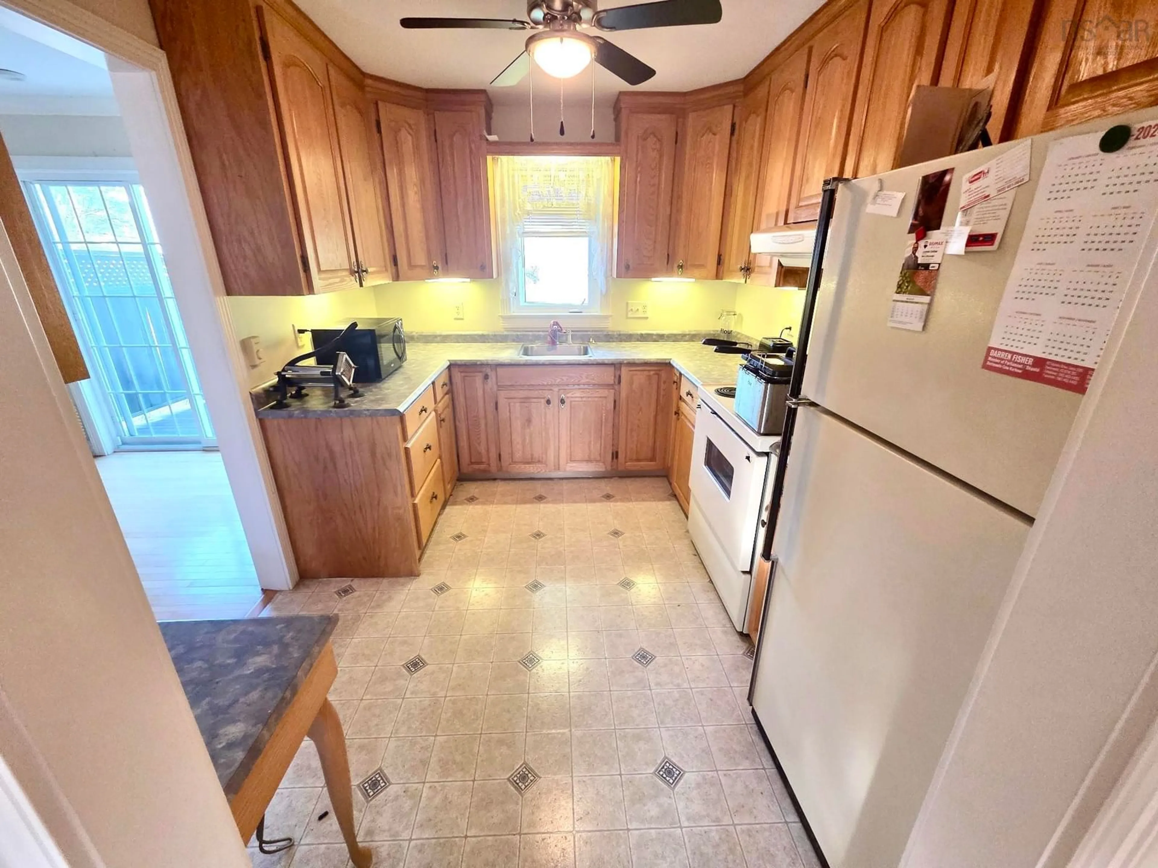 Standard kitchen, ceramic/tile floor for 3 Fury Dr, Dartmouth Nova Scotia B3A 4Y1