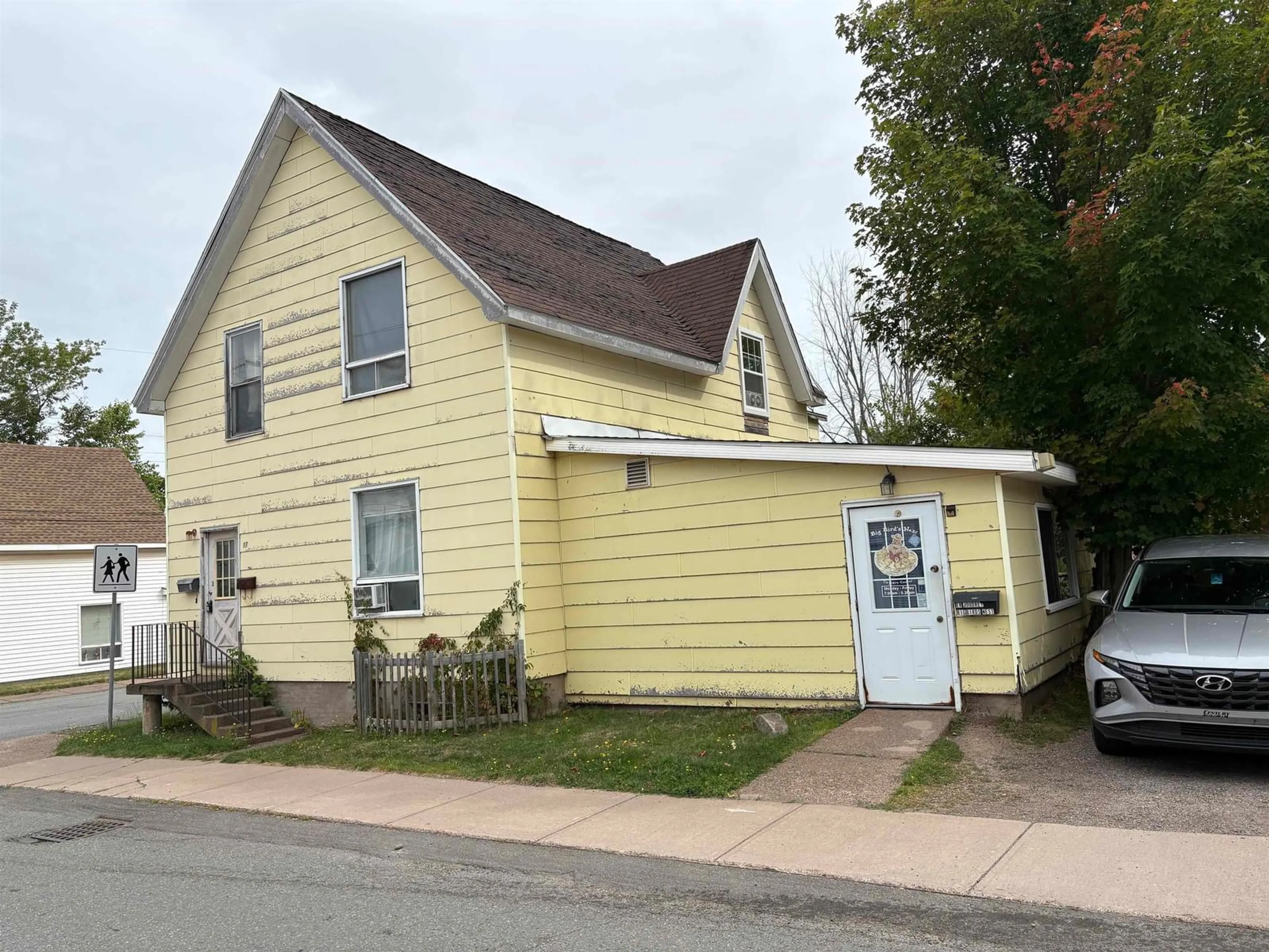 Unknown for 17 Lyman St, Truro Nova Scotia B2N 4R9