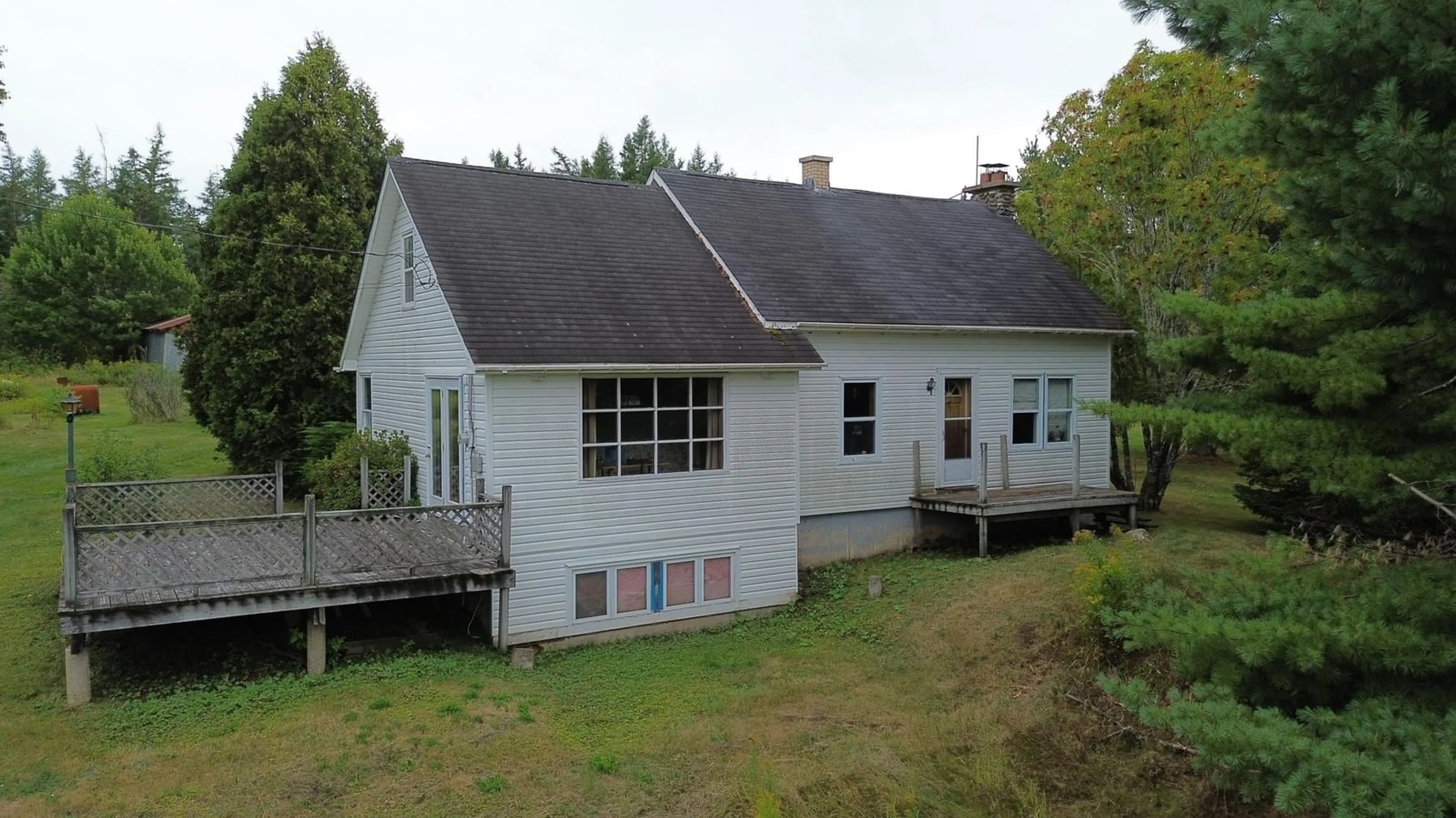 A pic from outside/outdoor area/front of a property/back of a property/a pic from drone, building for 106 Dowling Rd, West Bay Road Nova Scotia B0E 3L0