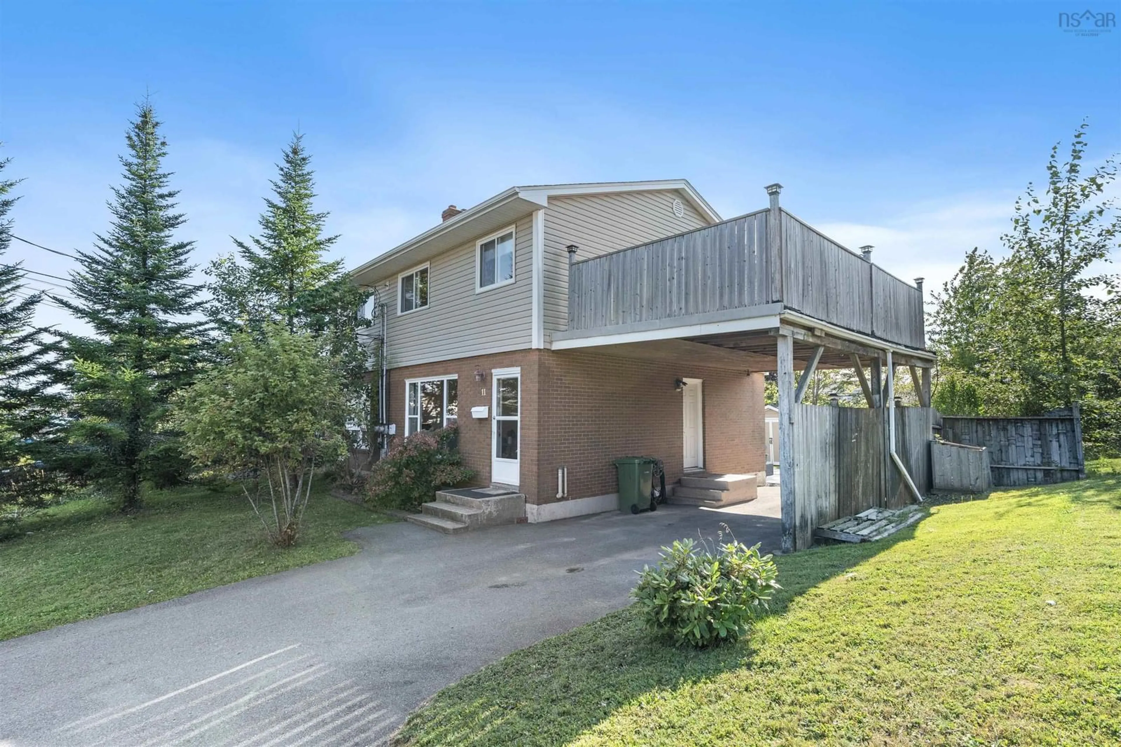 A pic from outside/outdoor area/front of a property/back of a property/a pic from drone, unknown for 11 Linden Crt, Cole Harbour Nova Scotia B2W 4X2