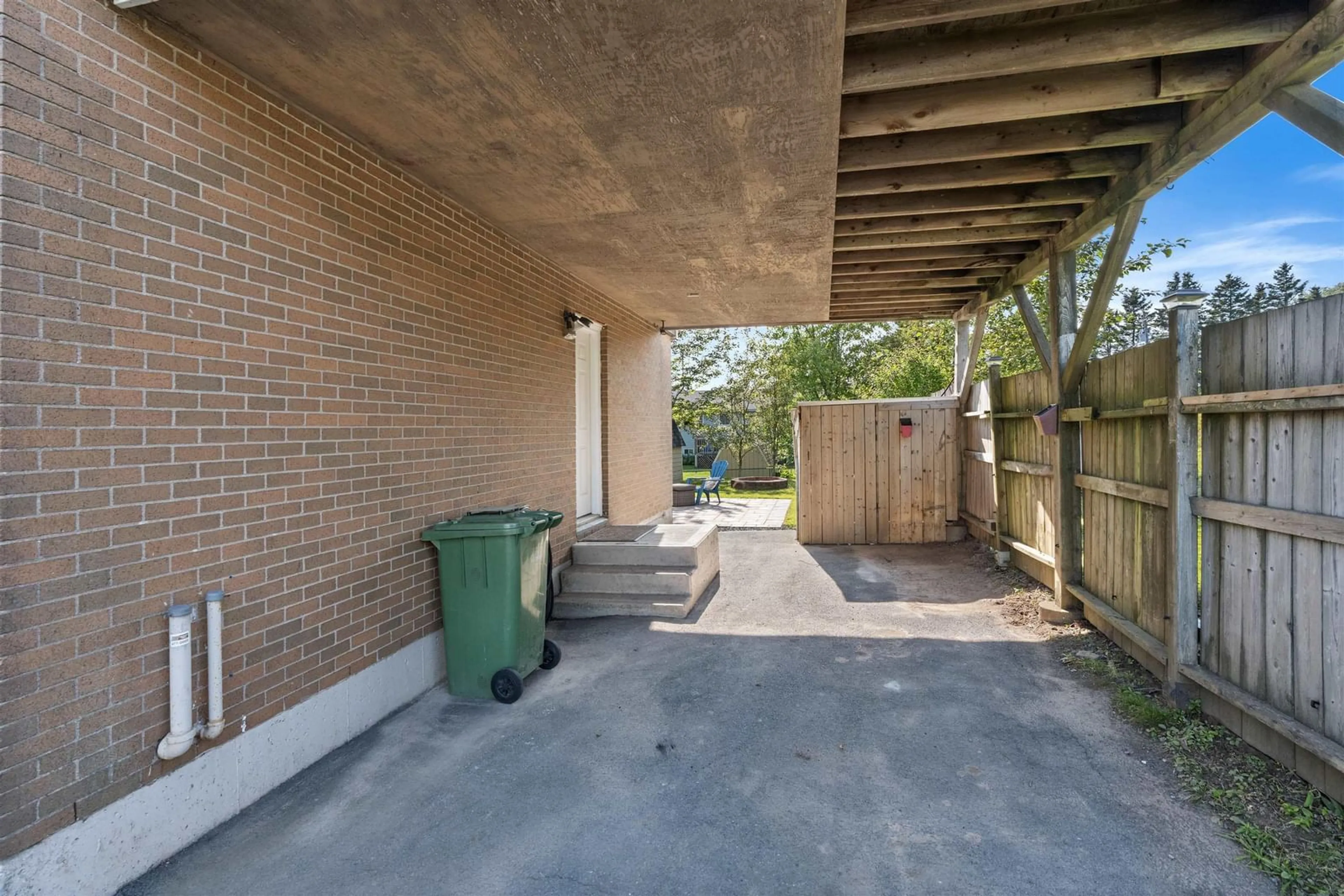 Patio, street for 11 Linden Crt, Cole Harbour Nova Scotia B2W 4X2