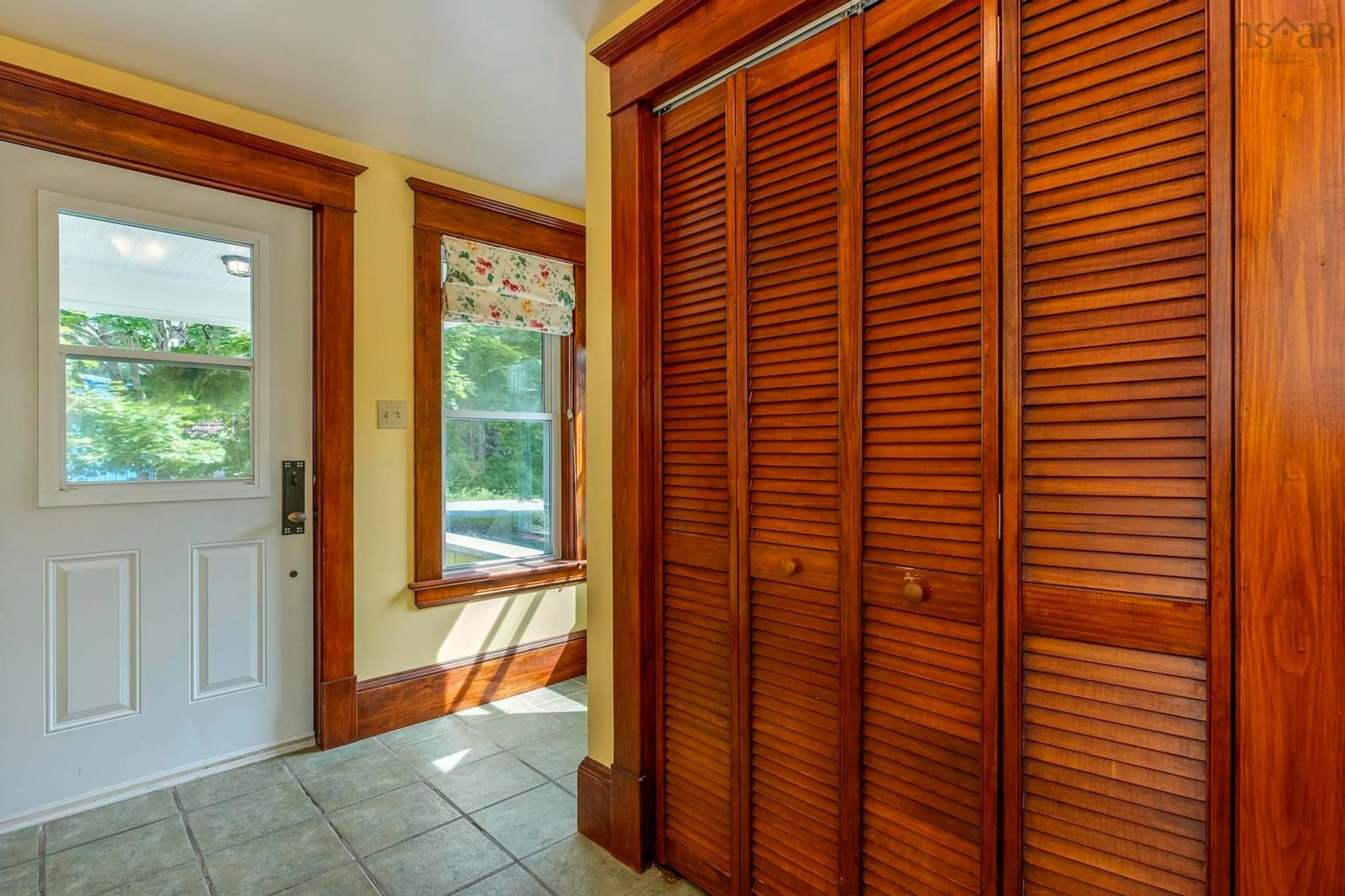 Indoor foyer for 63 Croft Rd, Chester Basin Nova Scotia B0J 1K0