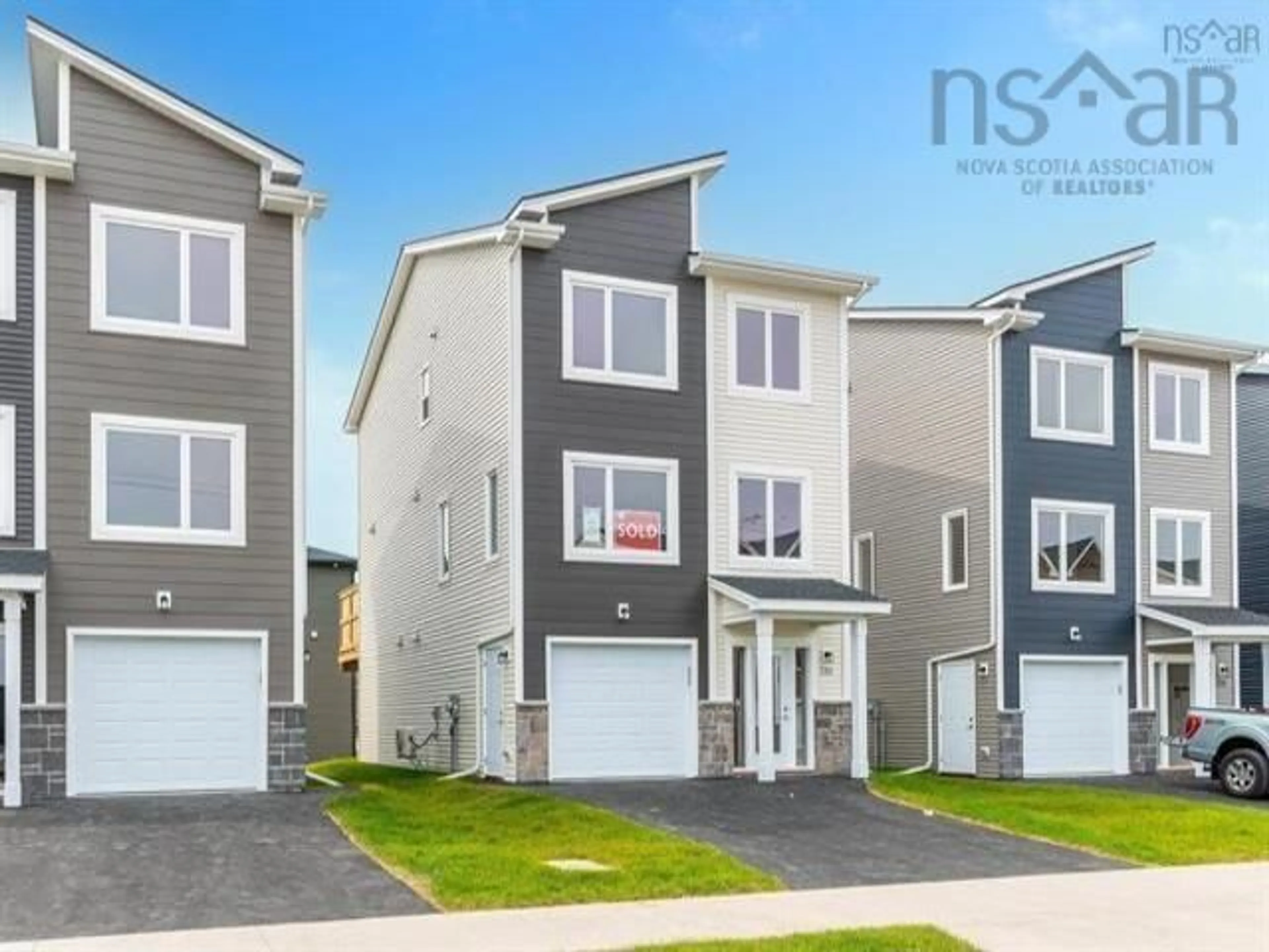 Home with vinyl exterior material, street for 230 Higgins Ave, Beechville Nova Scotia B3T 0N3