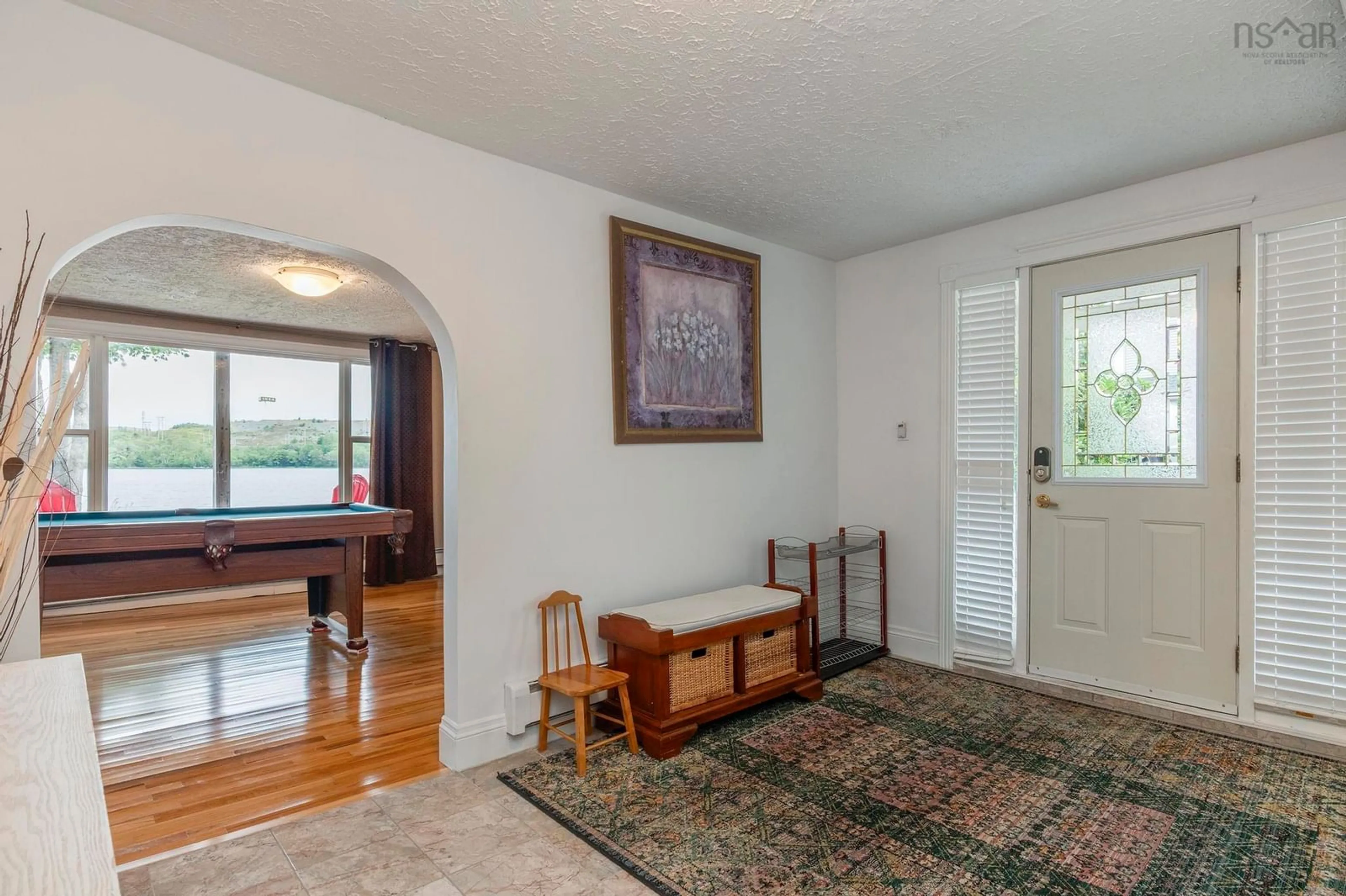 Indoor entryway for 359 Waverley Rd, Dartmouth Nova Scotia B2X 2E5