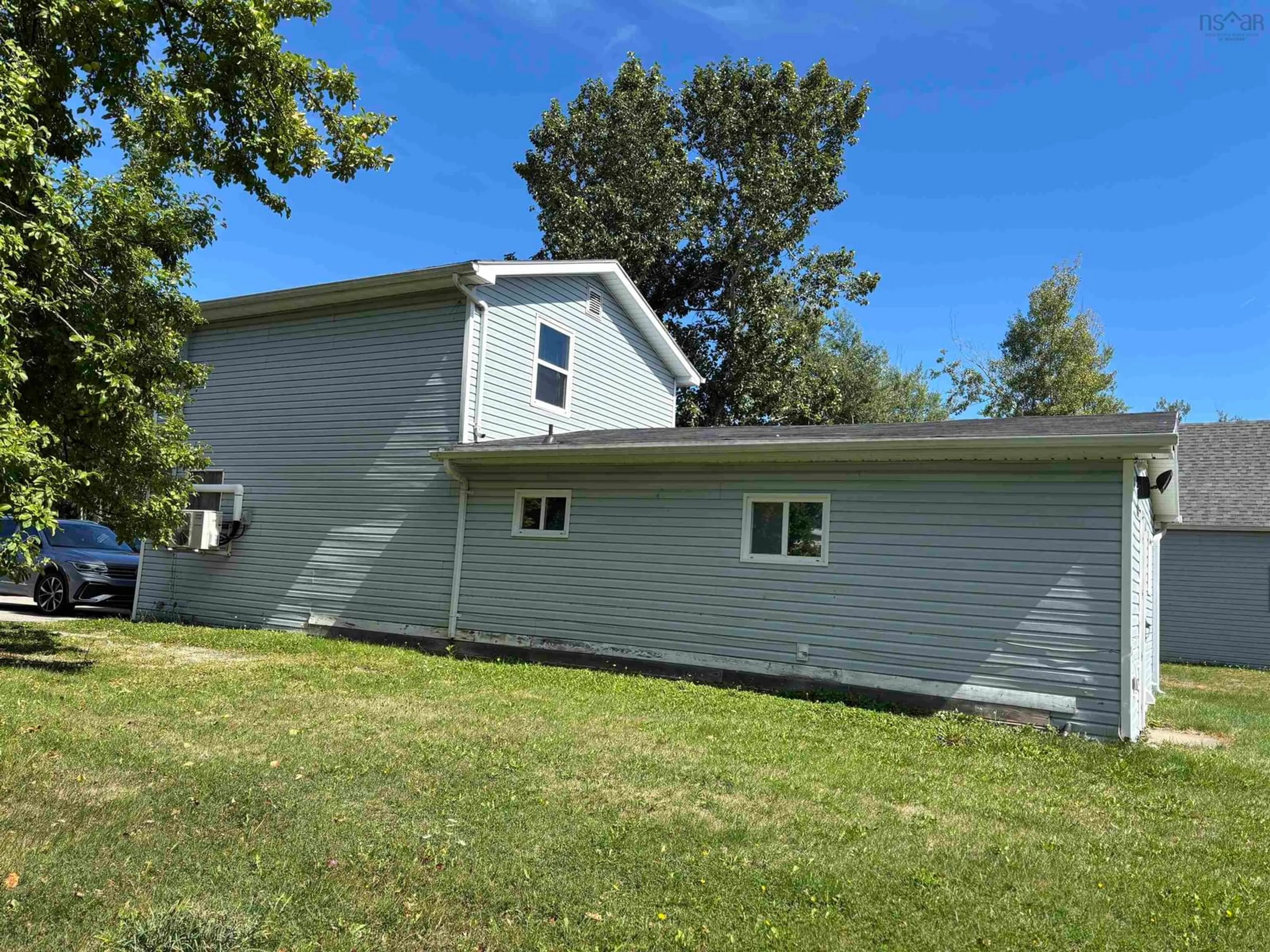 Home with vinyl exterior material, unknown for 1145 Main Street, Sydney Mines Nova Scotia B1V 2M8