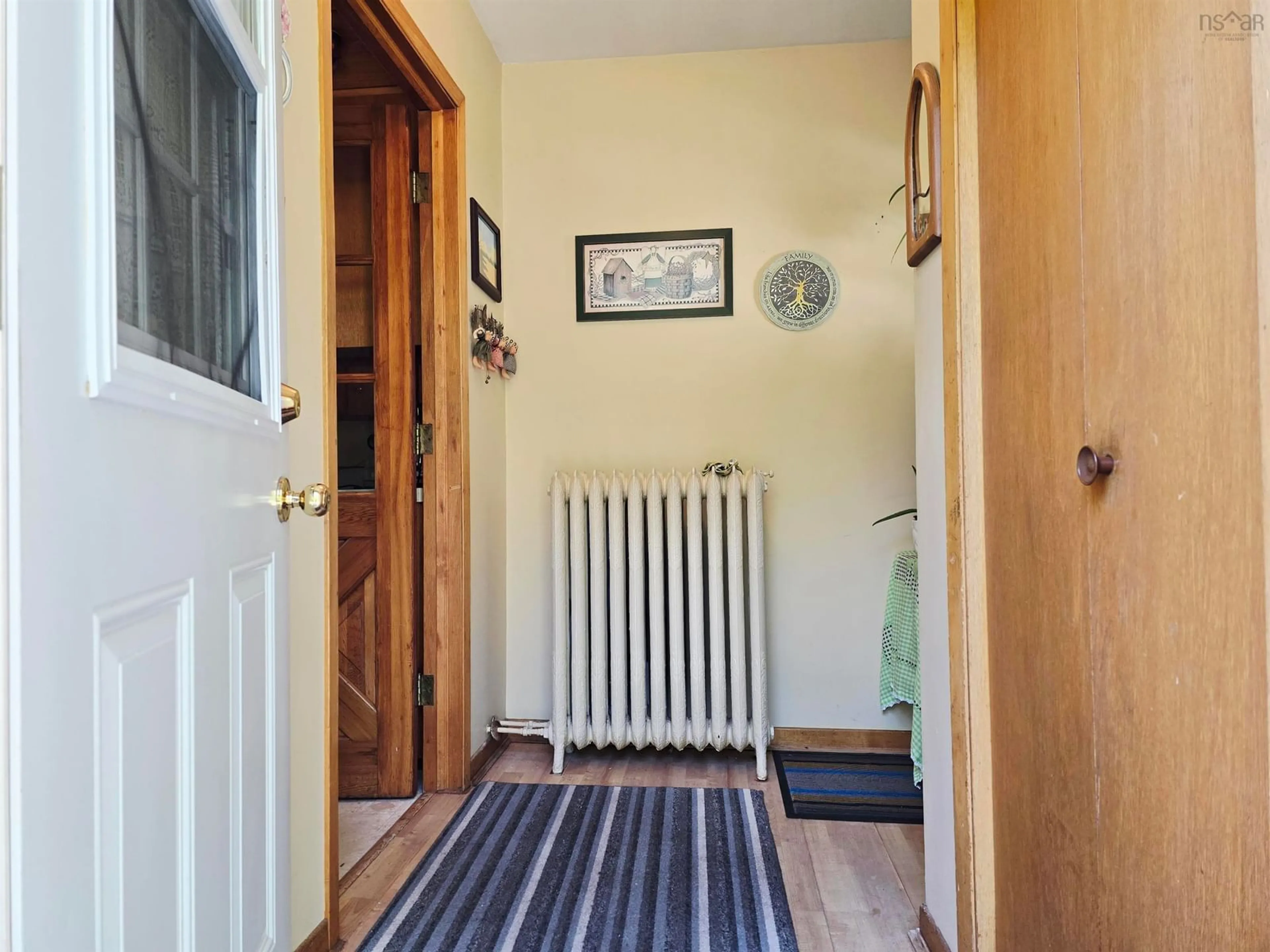 Indoor entryway for 37 Diamond St, Trenton Nova Scotia B0K 1X0
