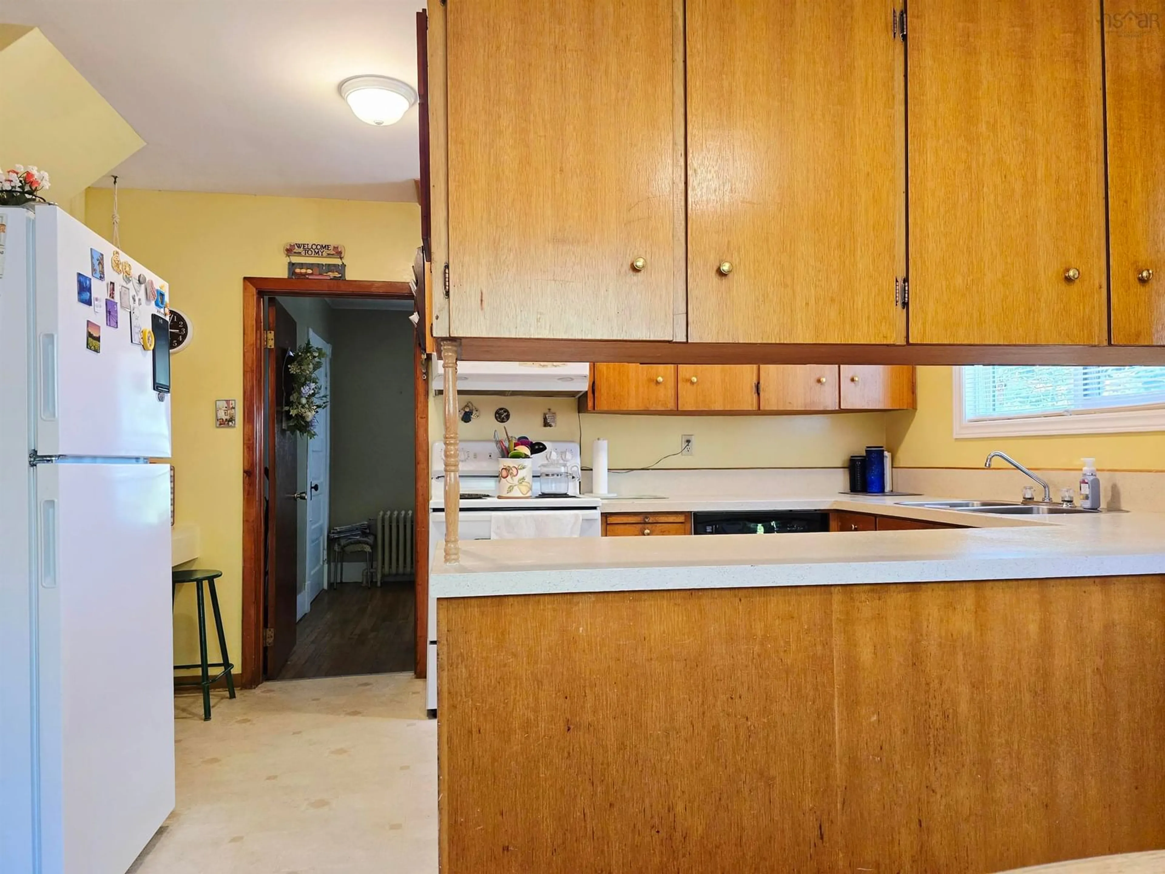 Standard kitchen, unknown for 37 Diamond St, Trenton Nova Scotia B0K 1X0