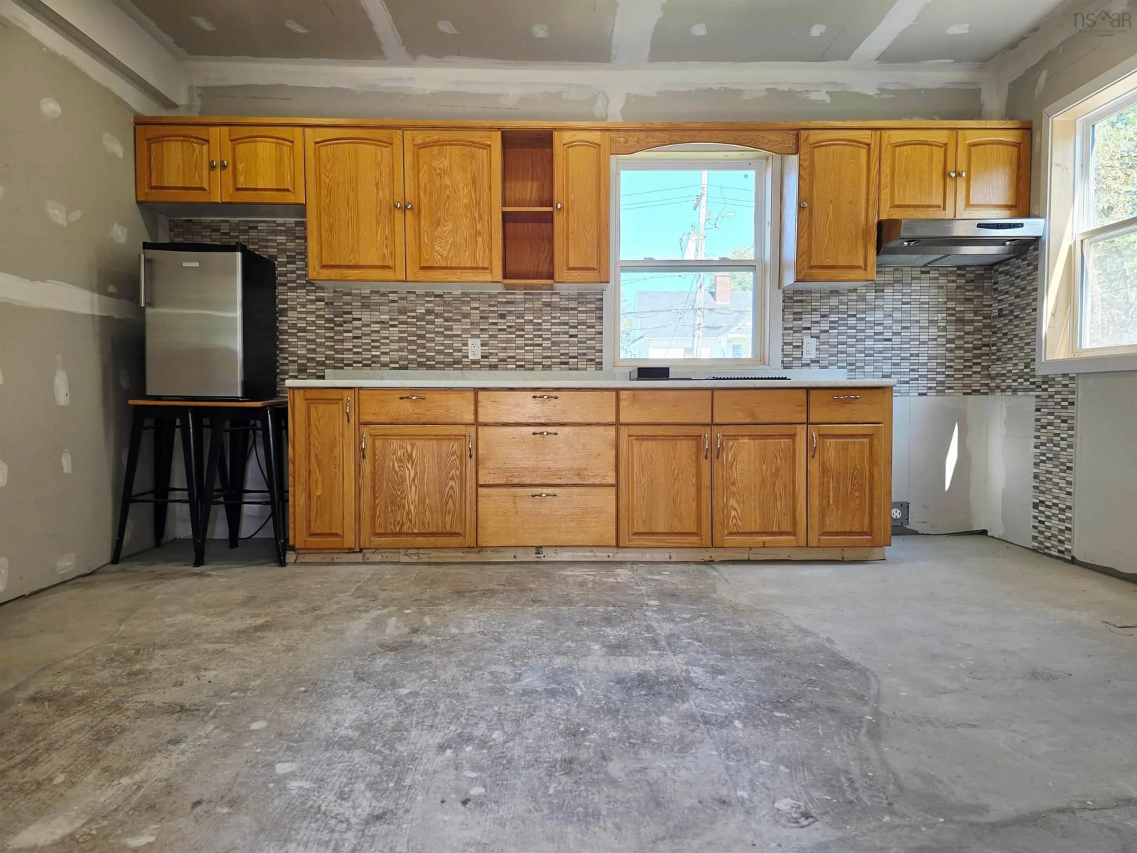 Open concept kitchen, ceramic/tile floor for 55 Bridge Ave, Stellarton Nova Scotia B0K 1S0