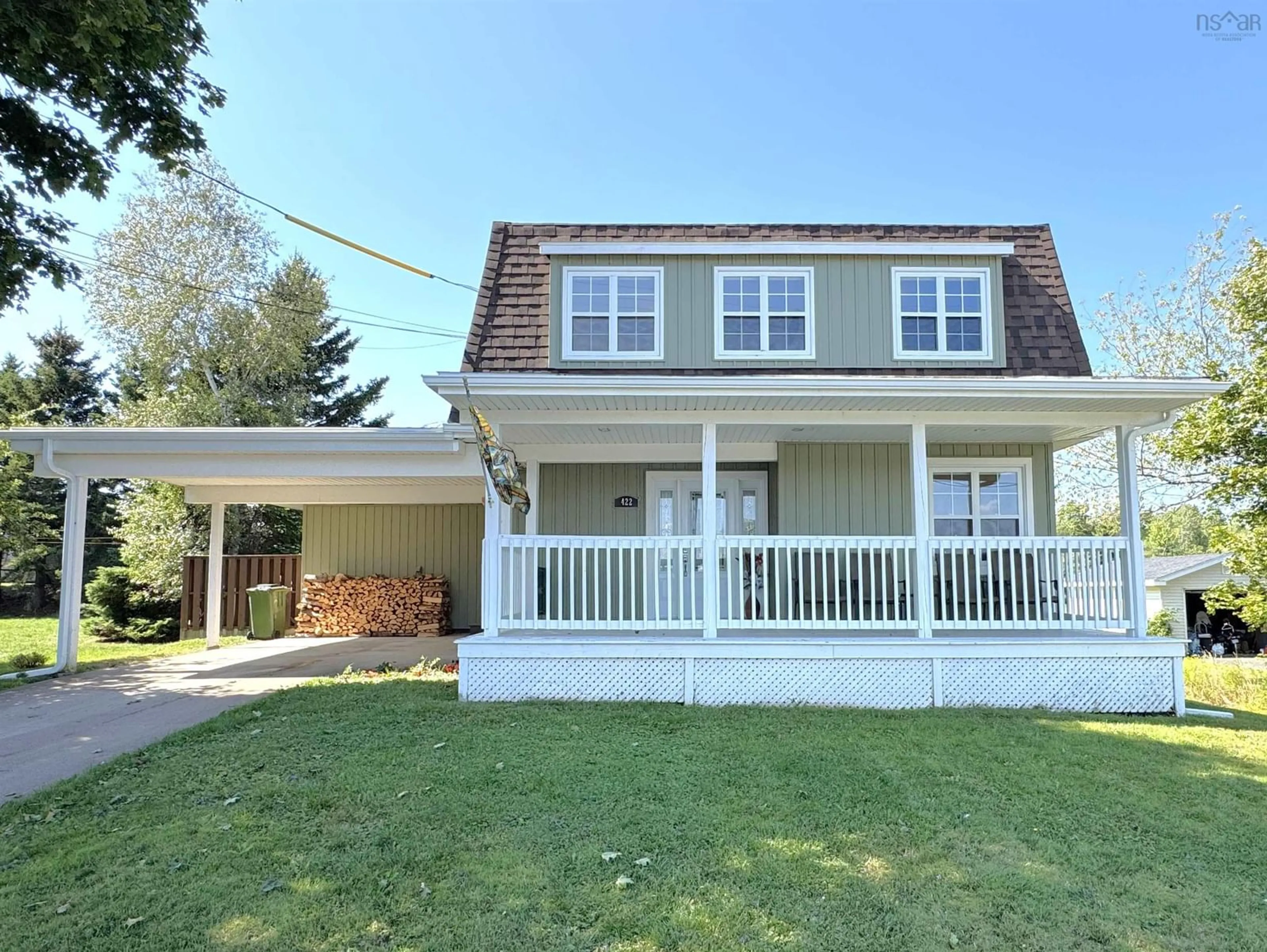 Home with vinyl exterior material, street for 422 Beech, New Glasgow Nova Scotia B2H 1A4