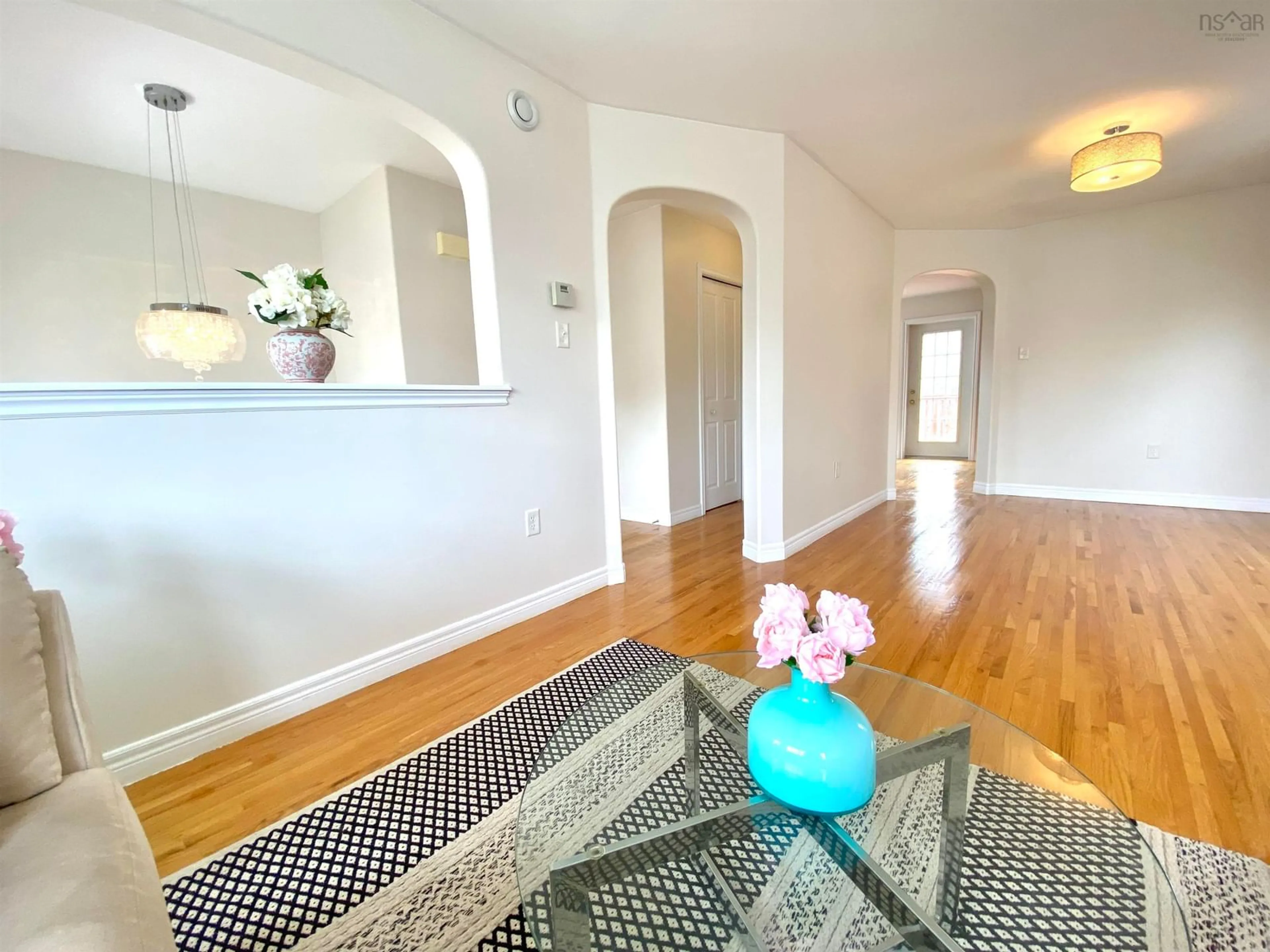 Indoor entryway for 223 Oceanview Dr, Halifax Nova Scotia B4A 4G9