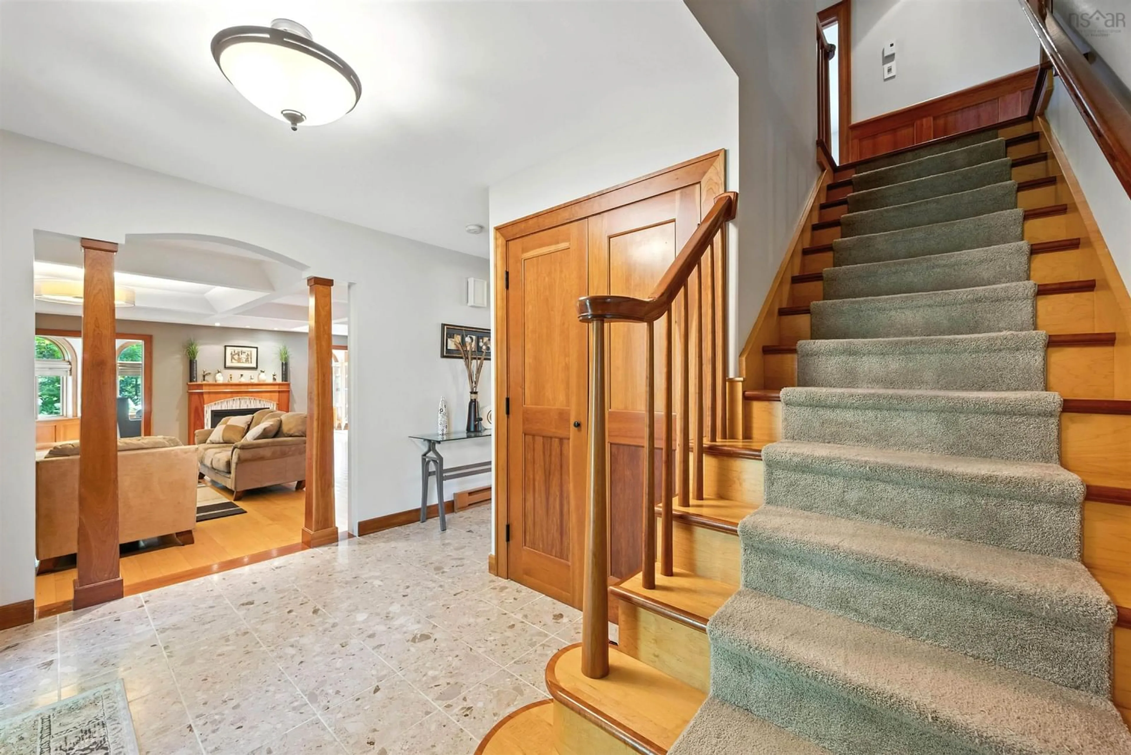 Indoor foyer for 39 Cedar Dr, Stellarton Nova Scotia B0K 1S0