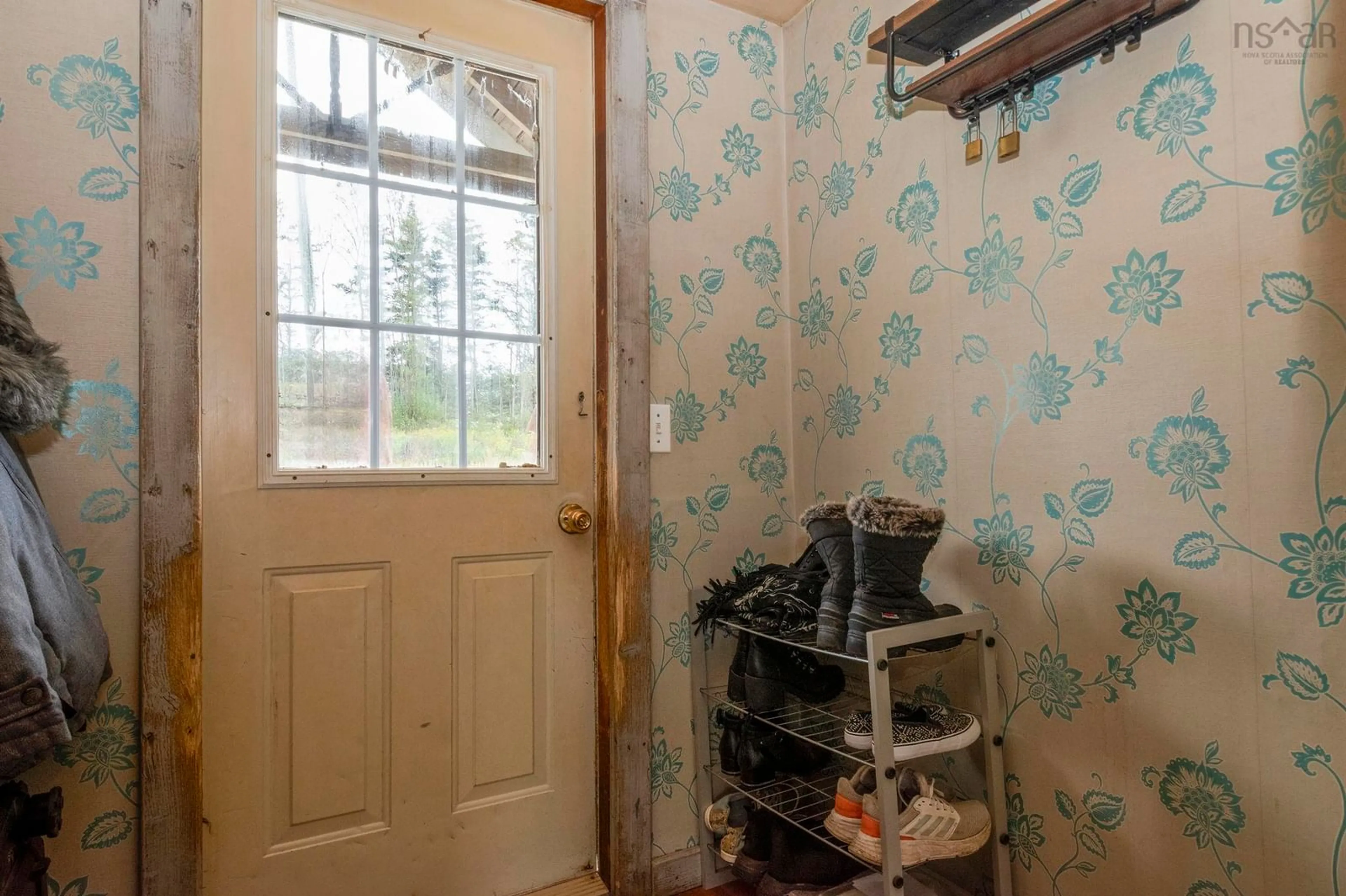 Indoor entryway for 567 C Boudreau Rd, Mavillette Nova Scotia B0W 2H0