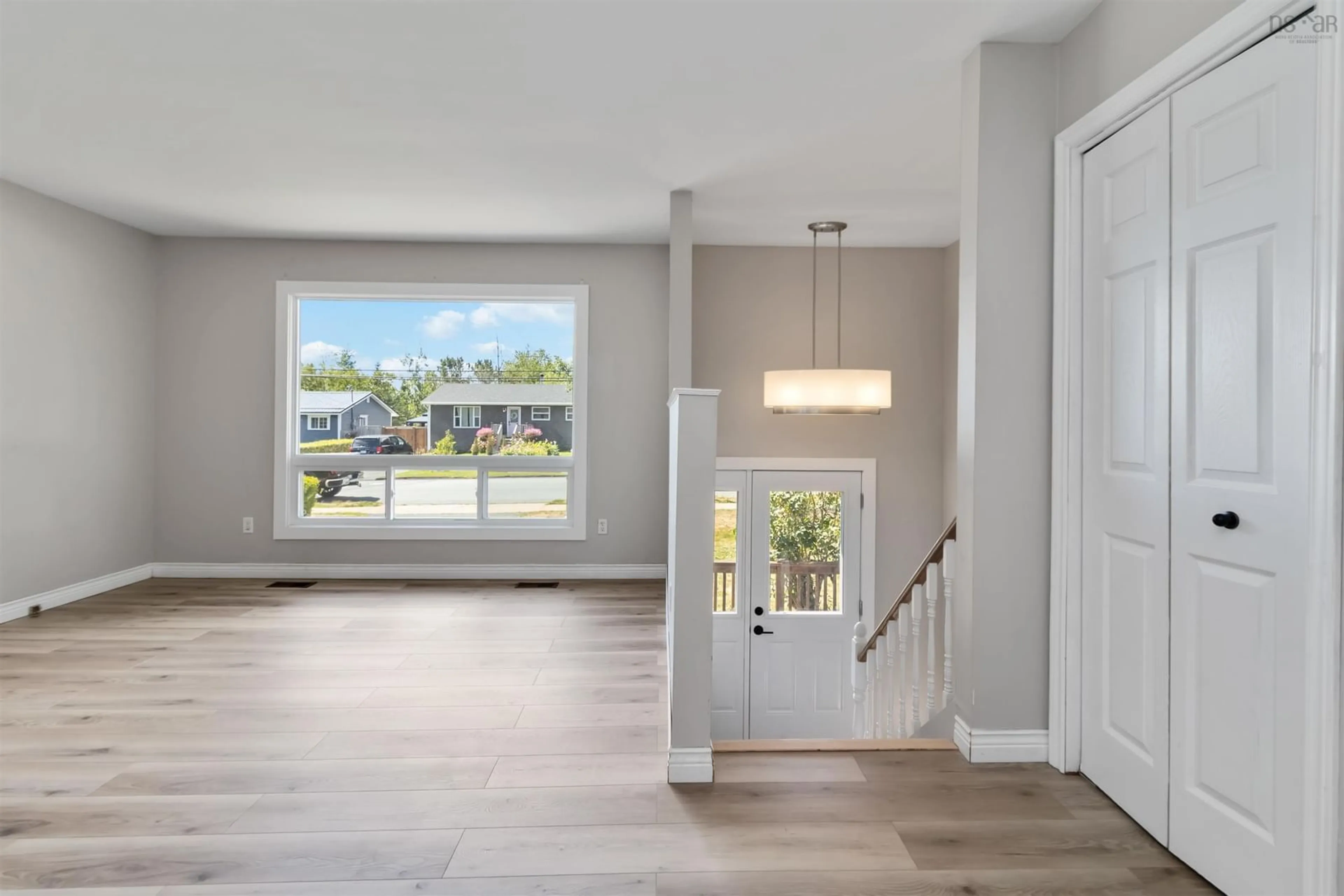 Indoor entryway for 356 Astral Dr, Cole Harbour Nova Scotia B2V 1P4