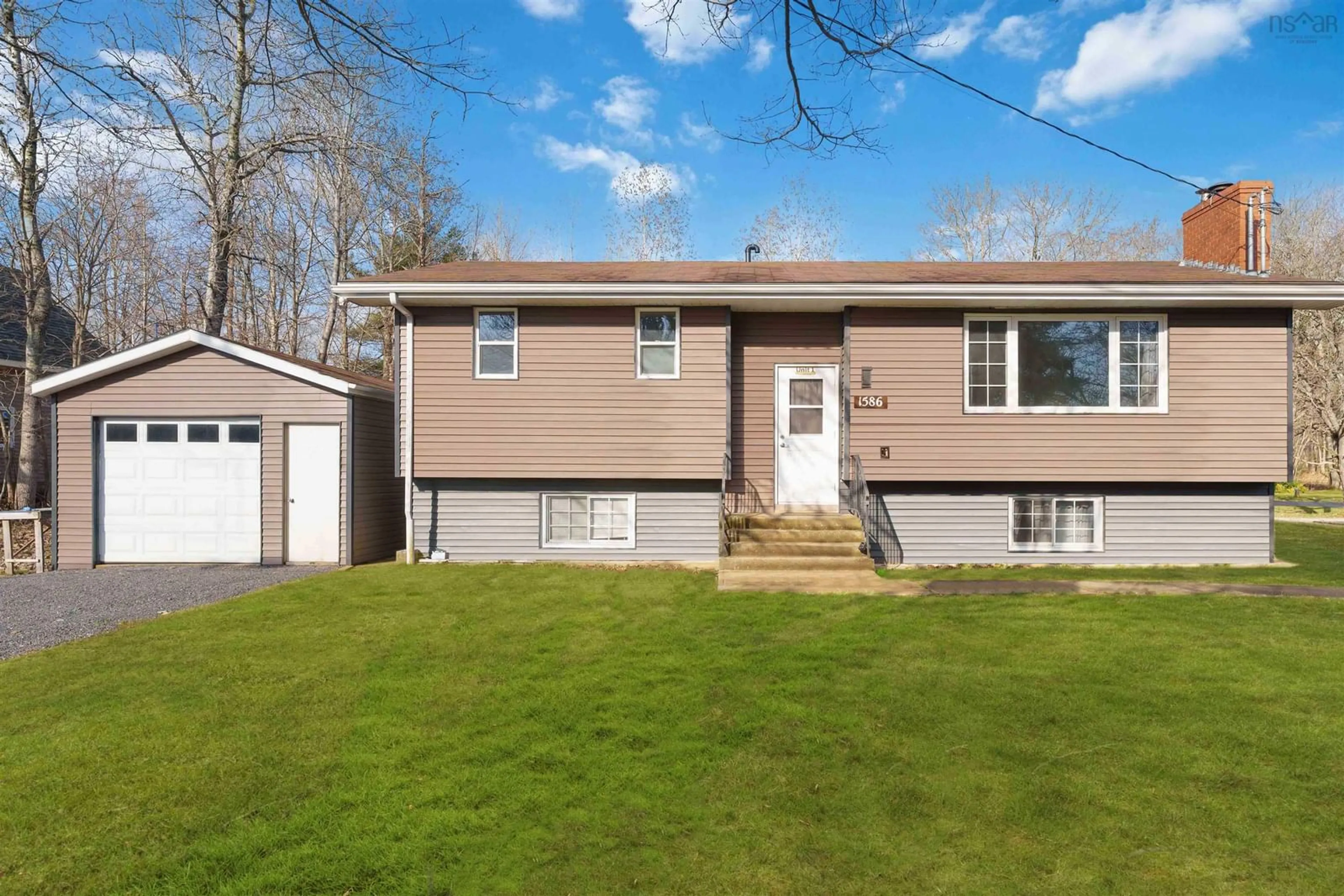 Home with vinyl exterior material, street for 1586 Webster St, Coldbrook Nova Scotia B4R 1A2
