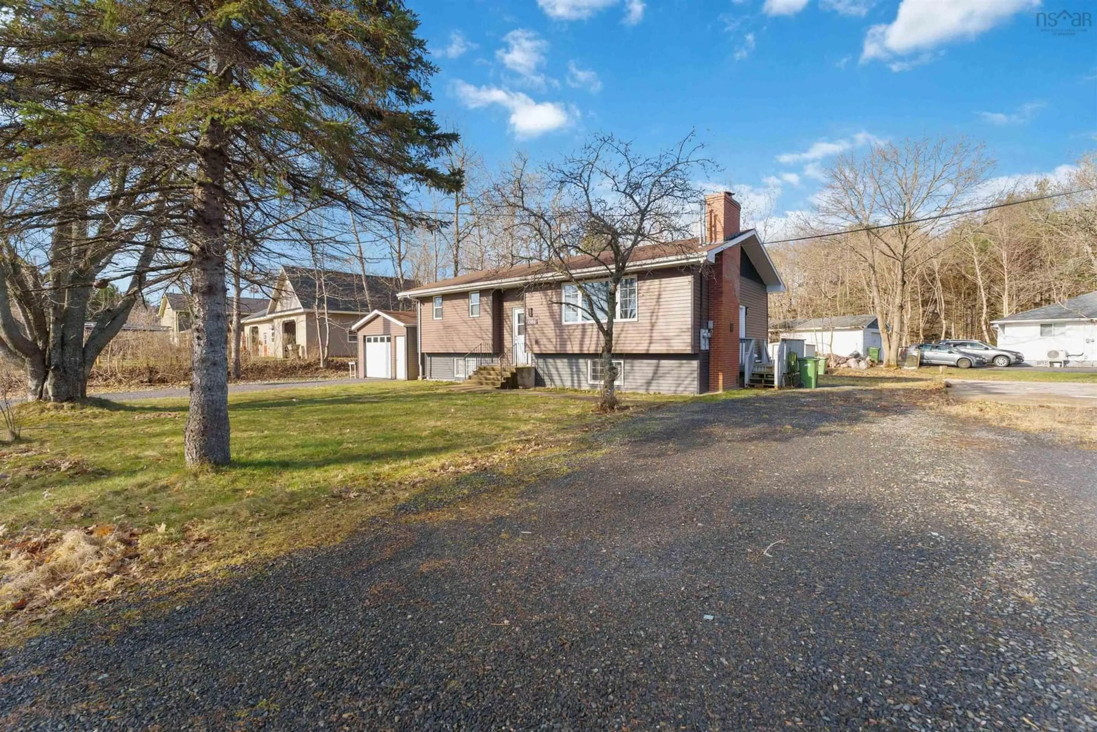 A pic from outside/outdoor area/front of a property/back of a property/a pic from drone, street for 1586 Webster St, Coldbrook Nova Scotia B4R 1A2