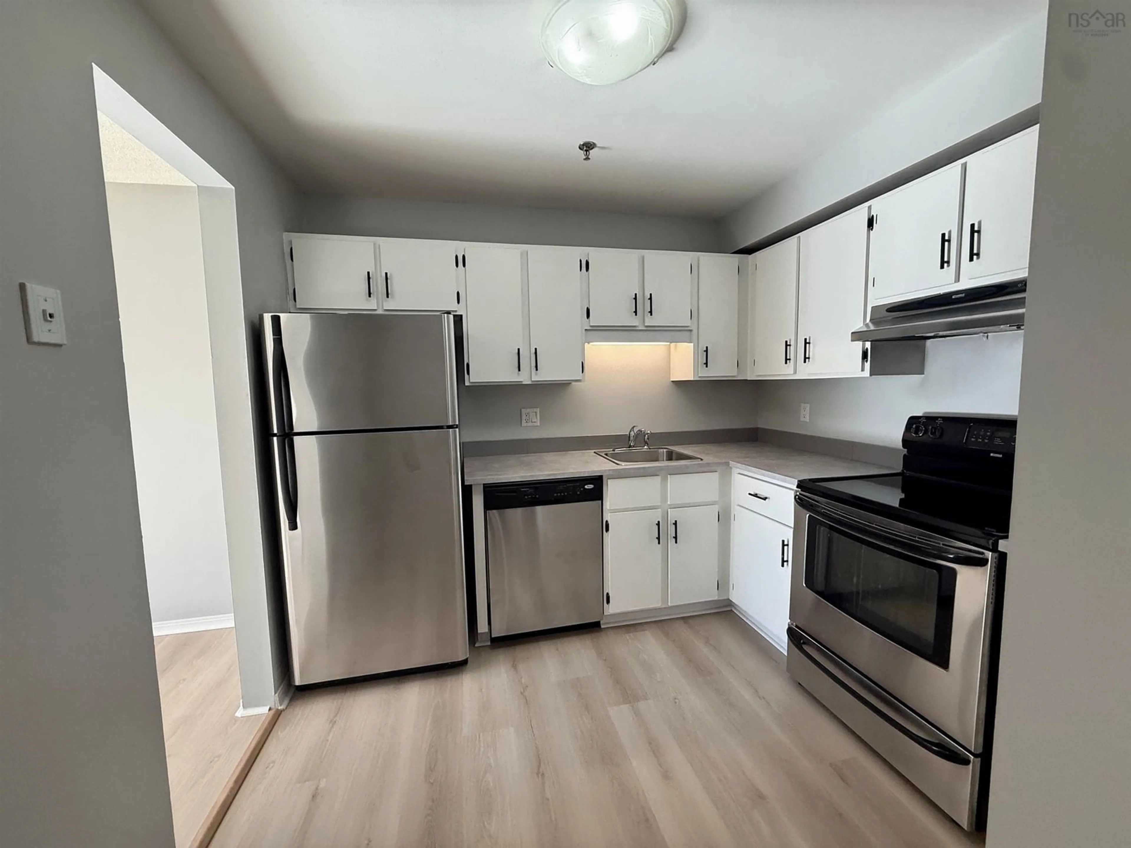 Standard kitchen, unknown for 75 Collins Grove #209, Dartmouth Nova Scotia B2W 6B3