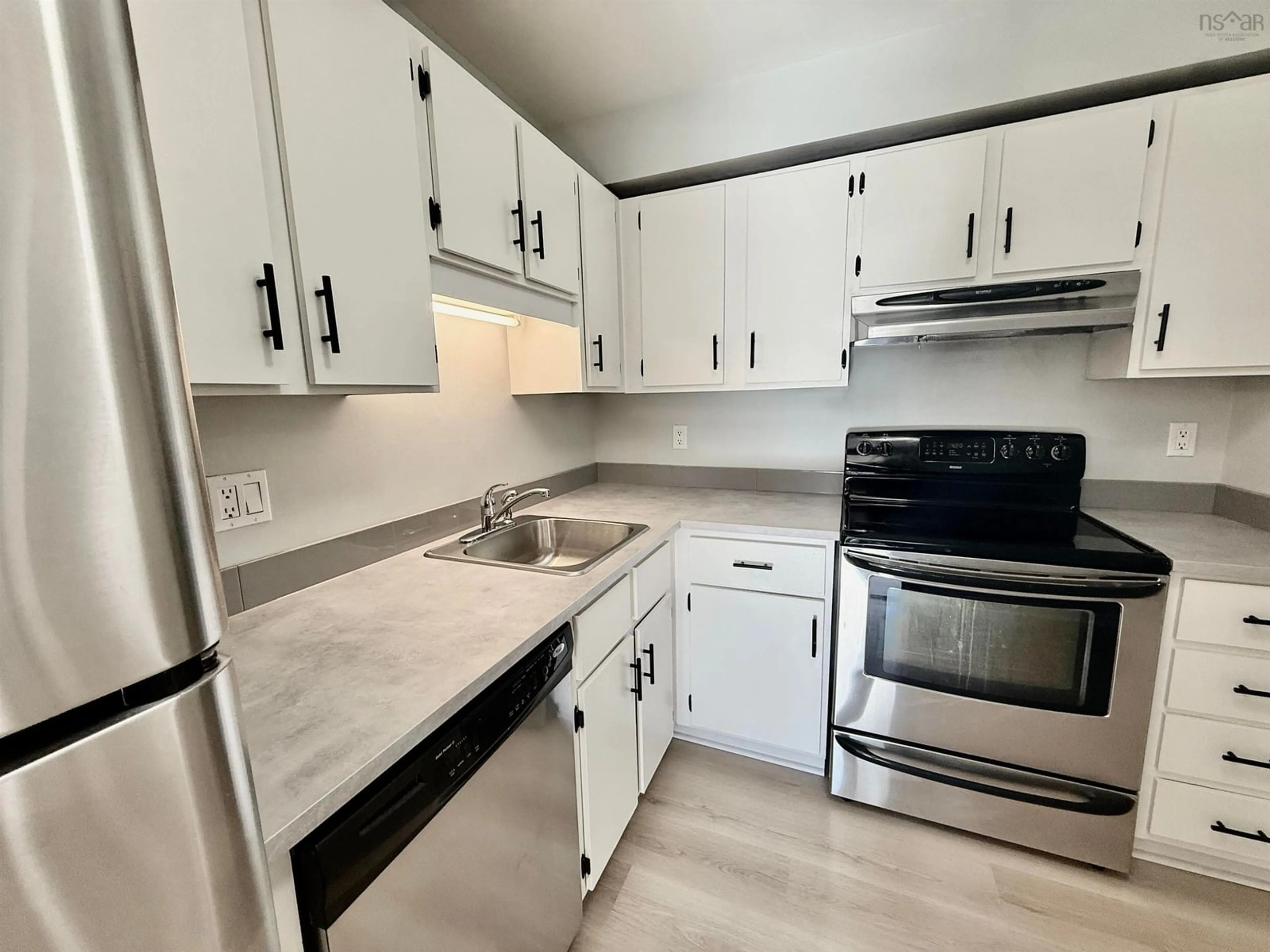 Standard kitchen, unknown for 75 Collins Grove #209, Dartmouth Nova Scotia B2W 6B3