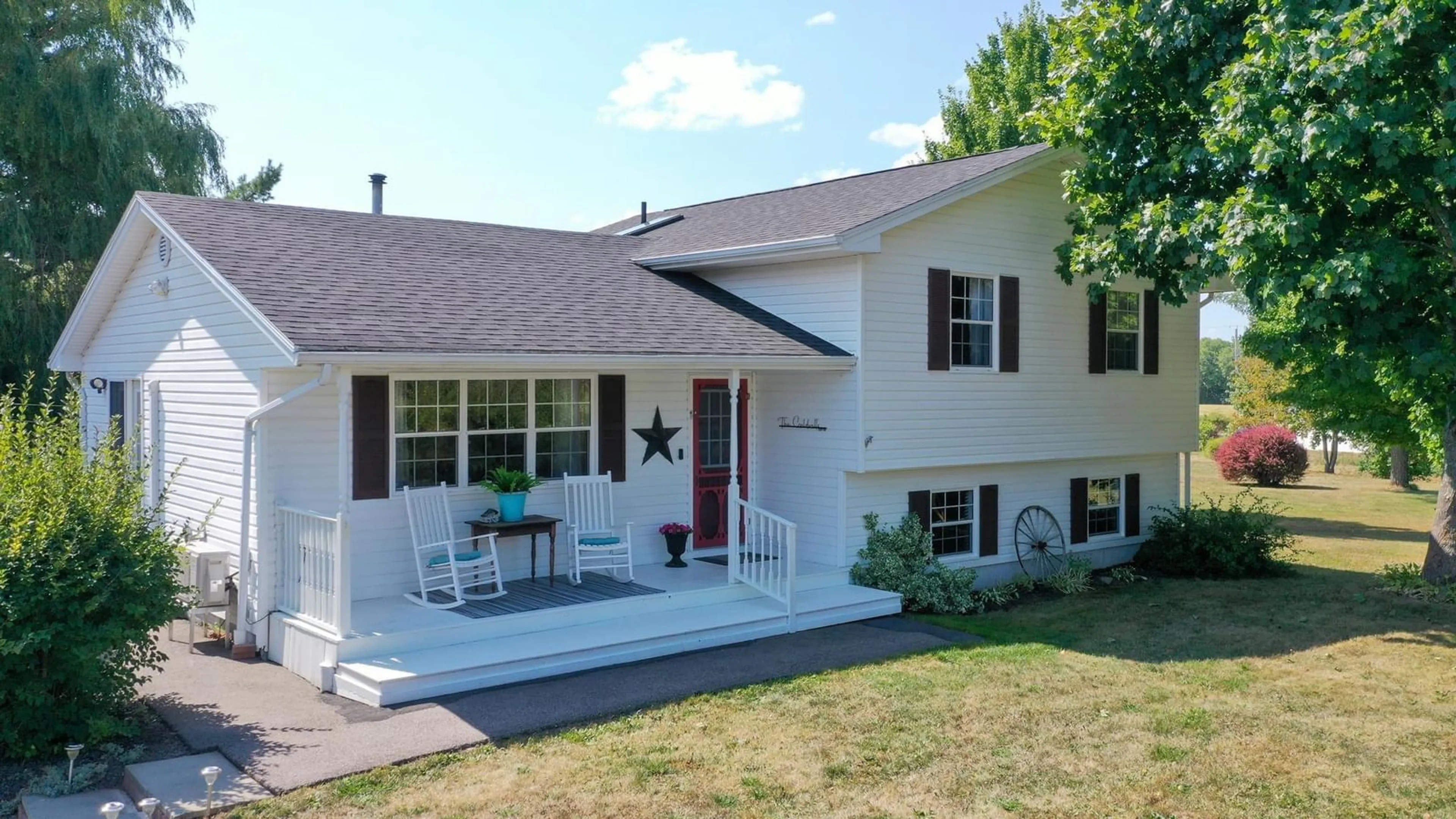 Home with vinyl exterior material, street for 315 Falmouth Back Rd, Falmouth Nova Scotia B0P 1P0