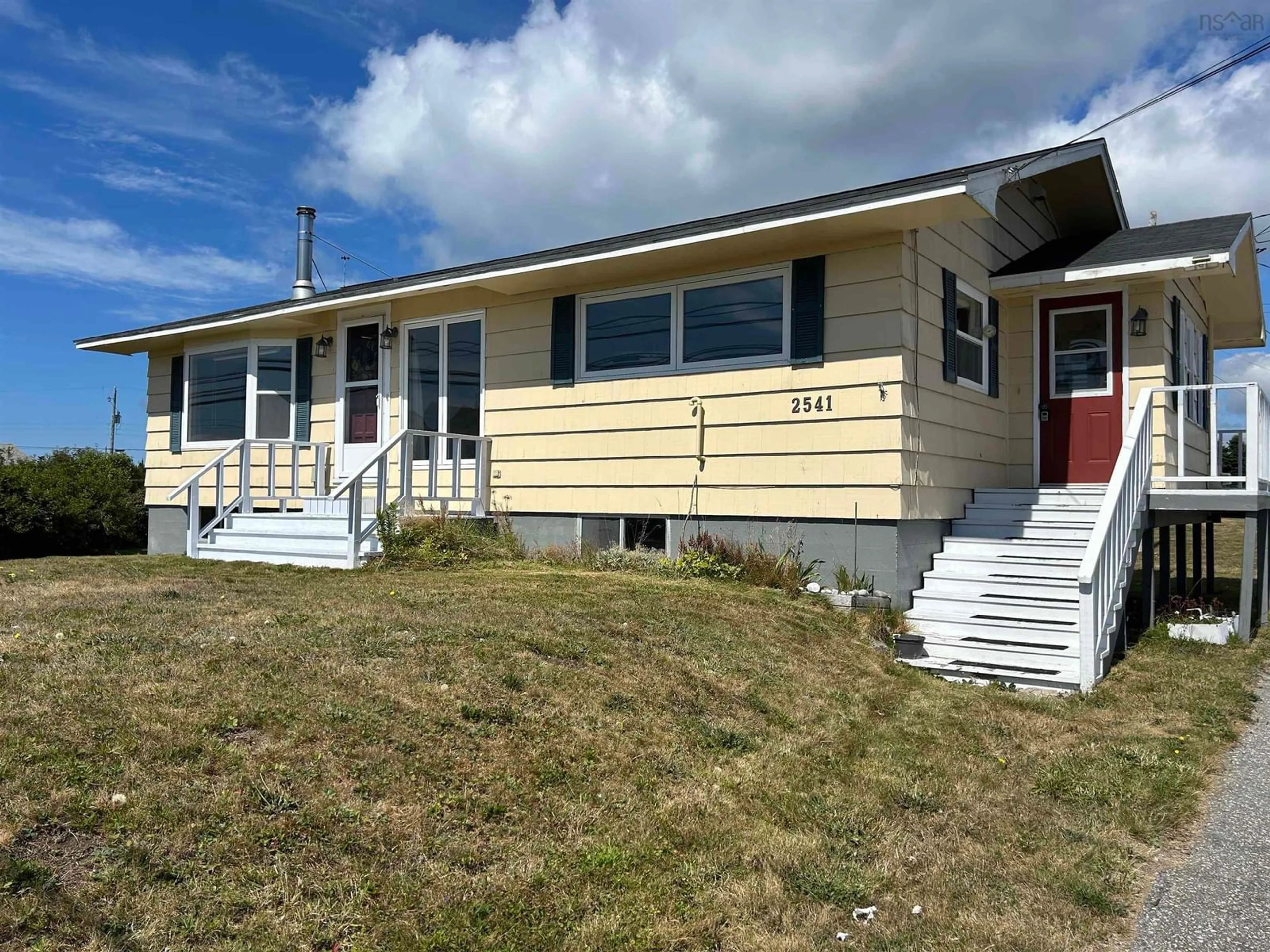 Home with vinyl exterior material, unknown for 2541 Main St, Clark's Harbour Nova Scotia B0W 1P0