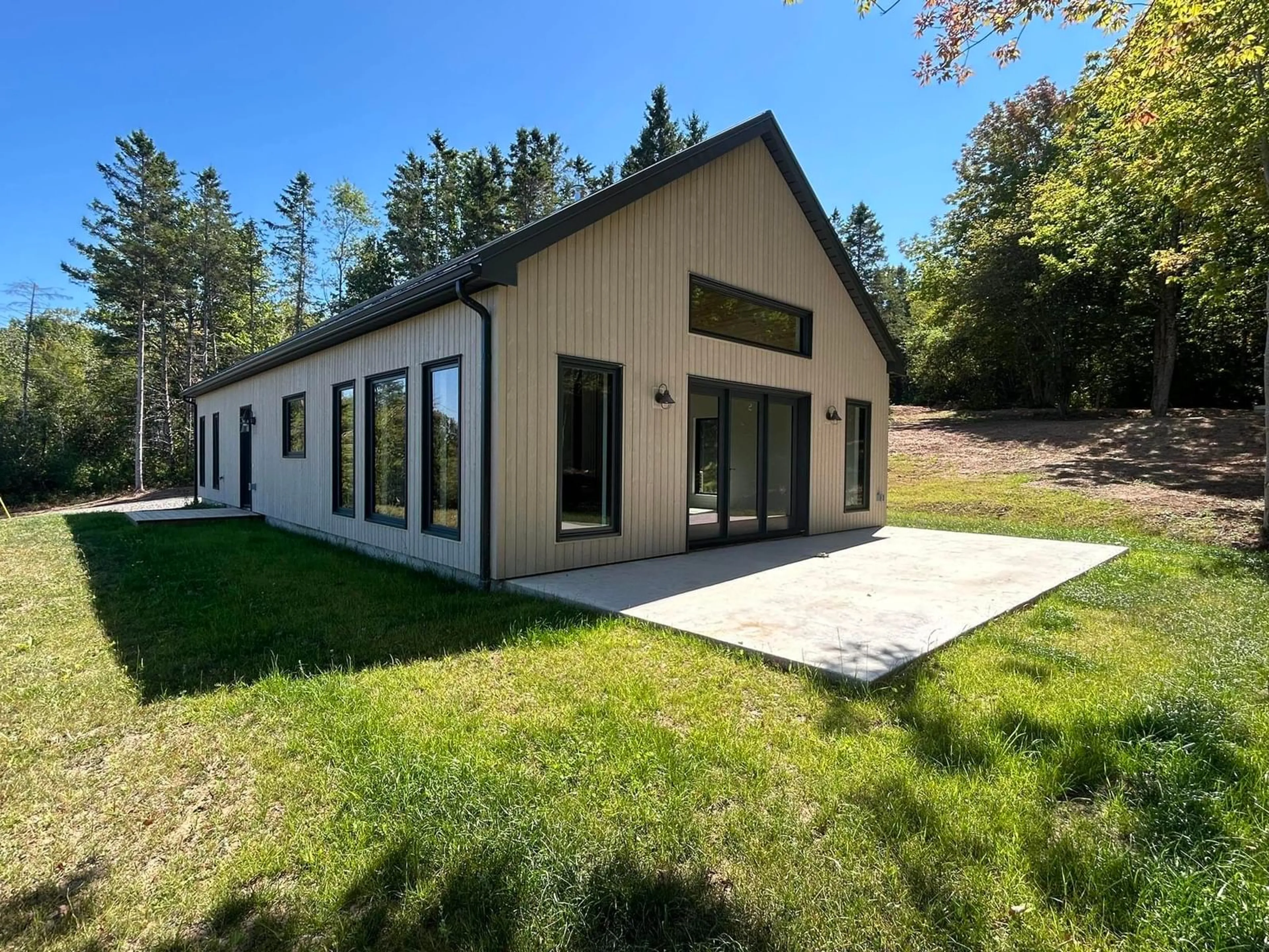 Home with vinyl exterior material, unknown for 800 Bluff Rd, Lockhartville Nova Scotia B0P 1H0