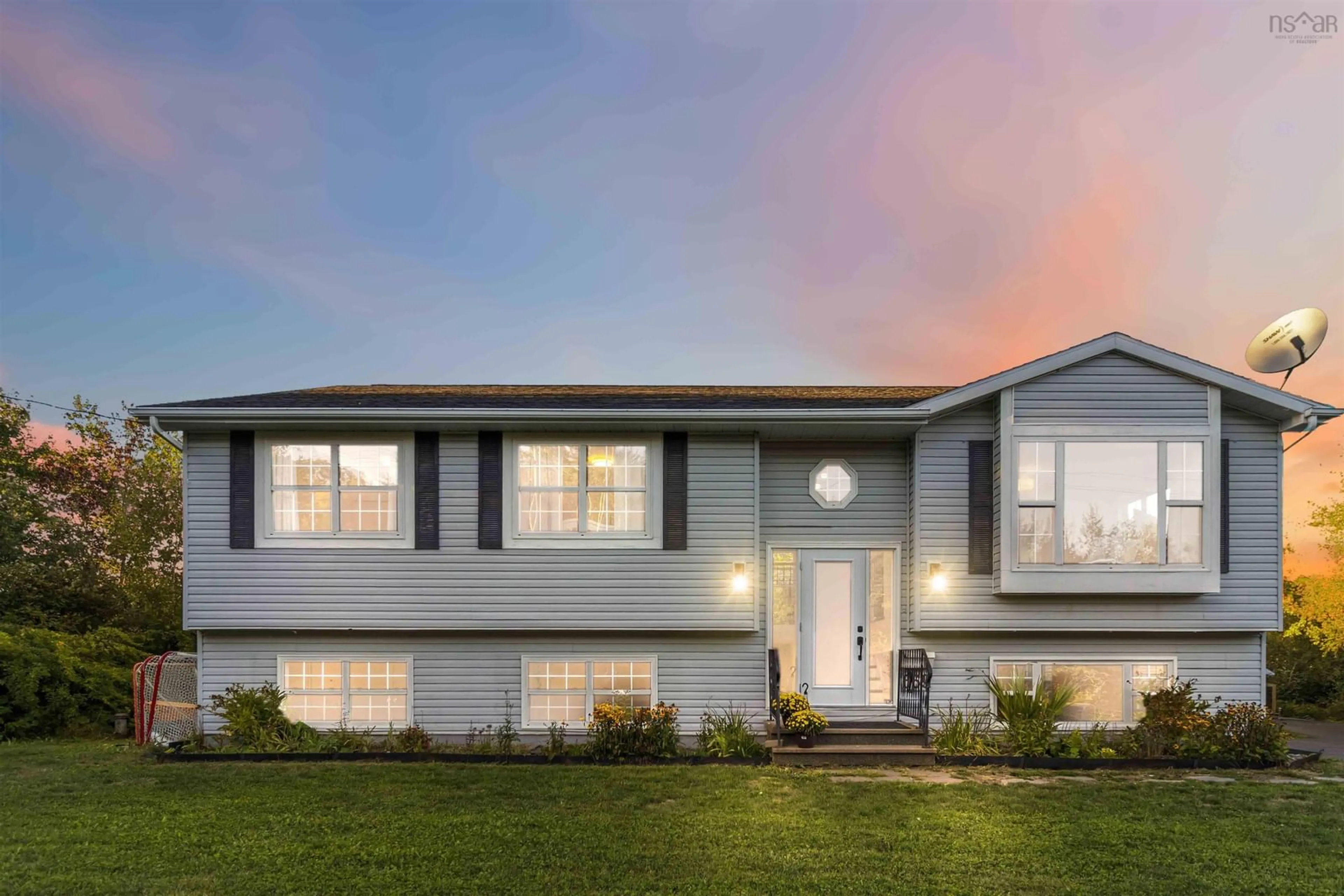 Home with vinyl exterior material, street for 667/669 Hammonds Plains Rd, Bedford Nova Scotia B4B 1A6