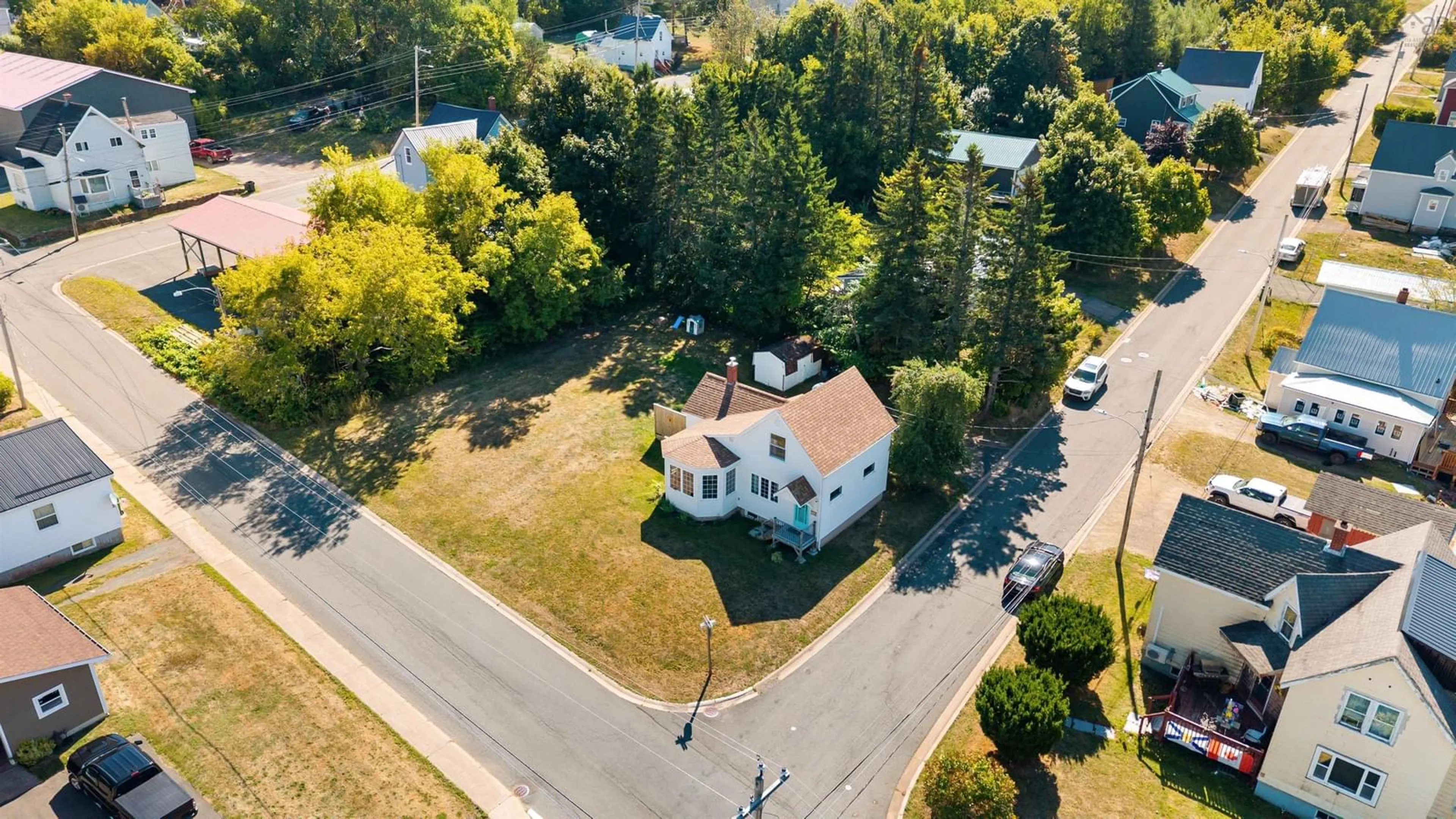 A pic from outside/outdoor area/front of a property/back of a property/a pic from drone, street for 18 Mechanic St, Springhill Nova Scotia B0M 1X0