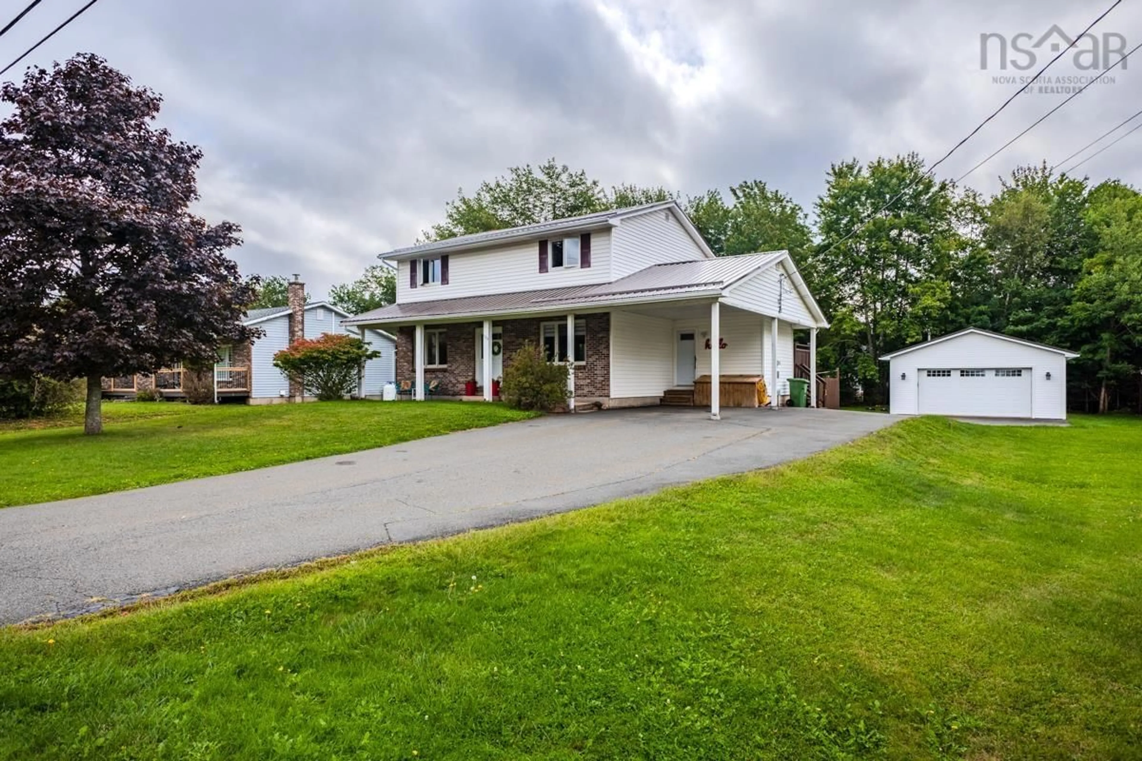 A pic from outside/outdoor area/front of a property/back of a property/a pic from drone, street for 122 Meadowland Ave, Truro Nova Scotia B2N 6J9
