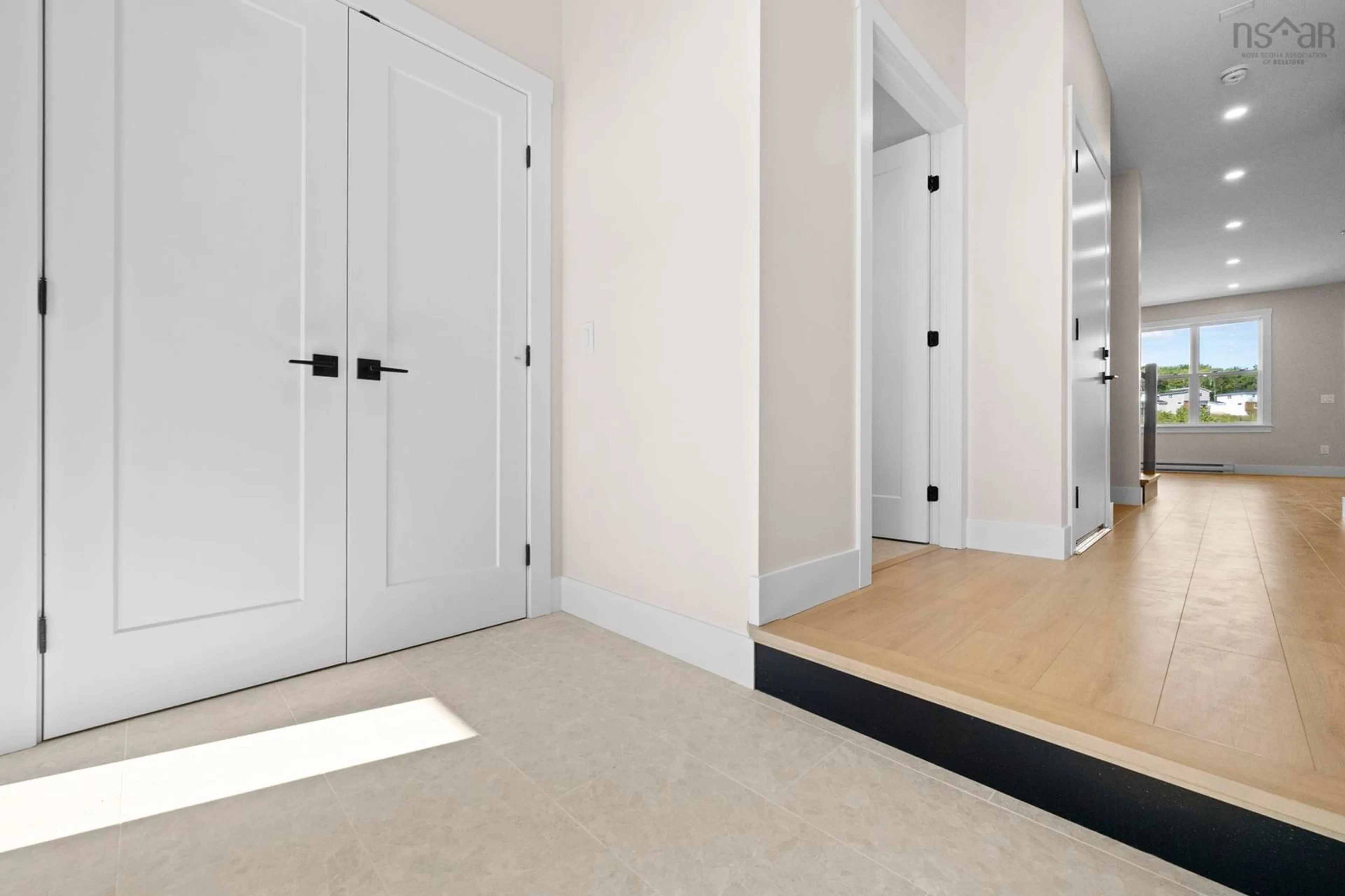 Indoor entryway for 196 Darner Dr, Beaver Bank Nova Scotia B4G 1C1