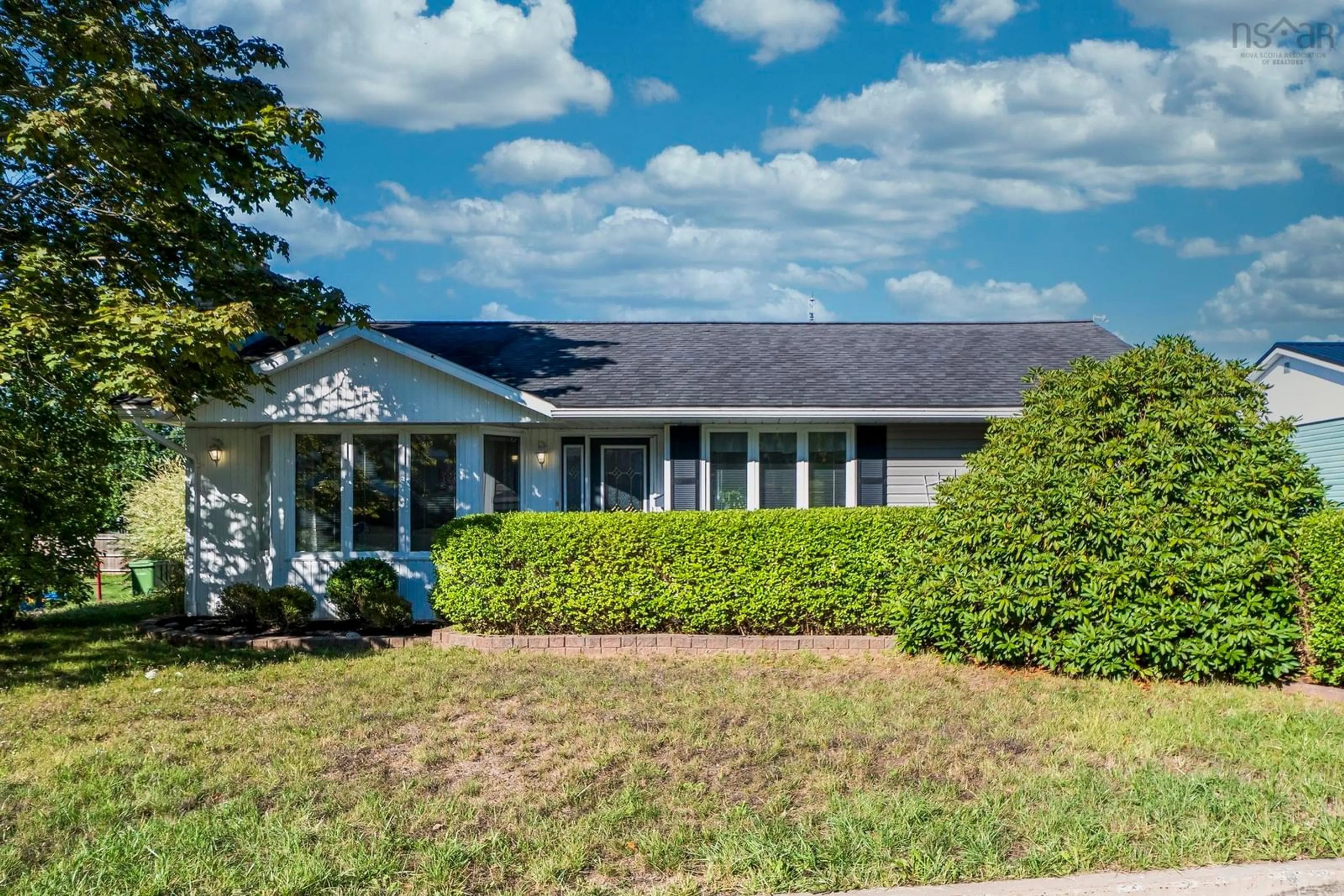 Home with vinyl exterior material, unknown for 29 Ridgeview Dr, Sackville Nova Scotia B4C 1L8