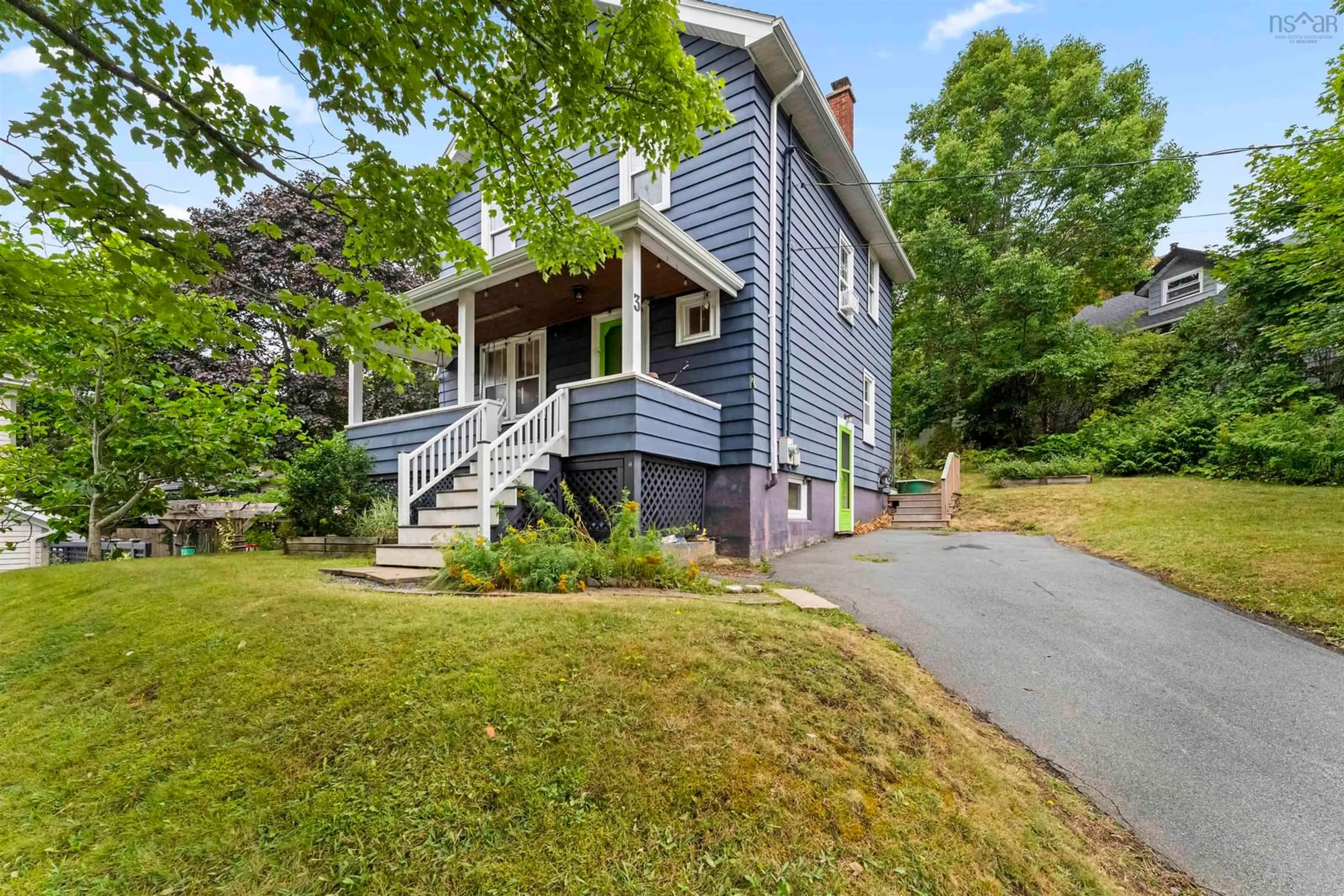 Unknown for 3 Southdale St, Dartmouth Nova Scotia B2Y 2H7