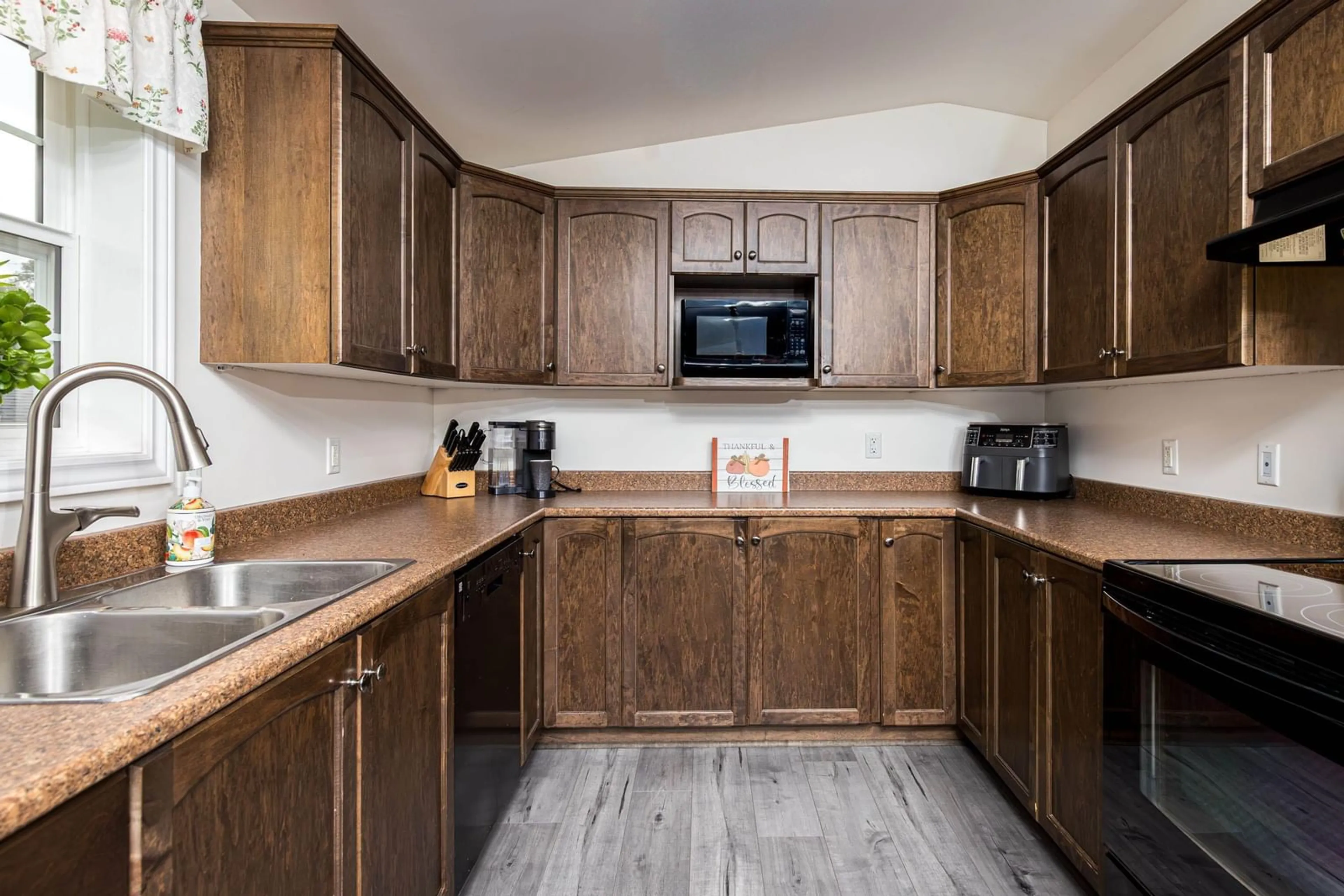 Standard kitchen, unknown for 33 High Tide Rd, Stewiacke Nova Scotia B0N 2J0