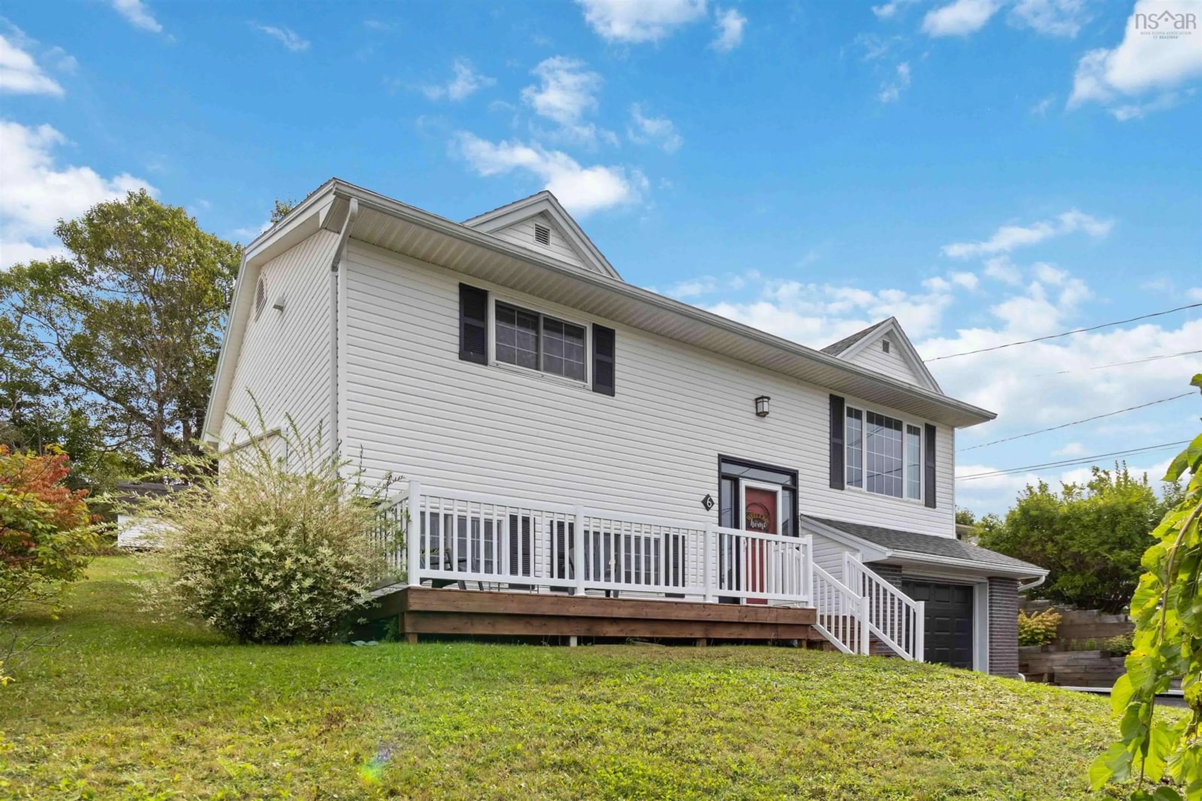 Home with vinyl exterior material, unknown for 6 Braemont Crt, Middle Sackville Nova Scotia B4E 3A1