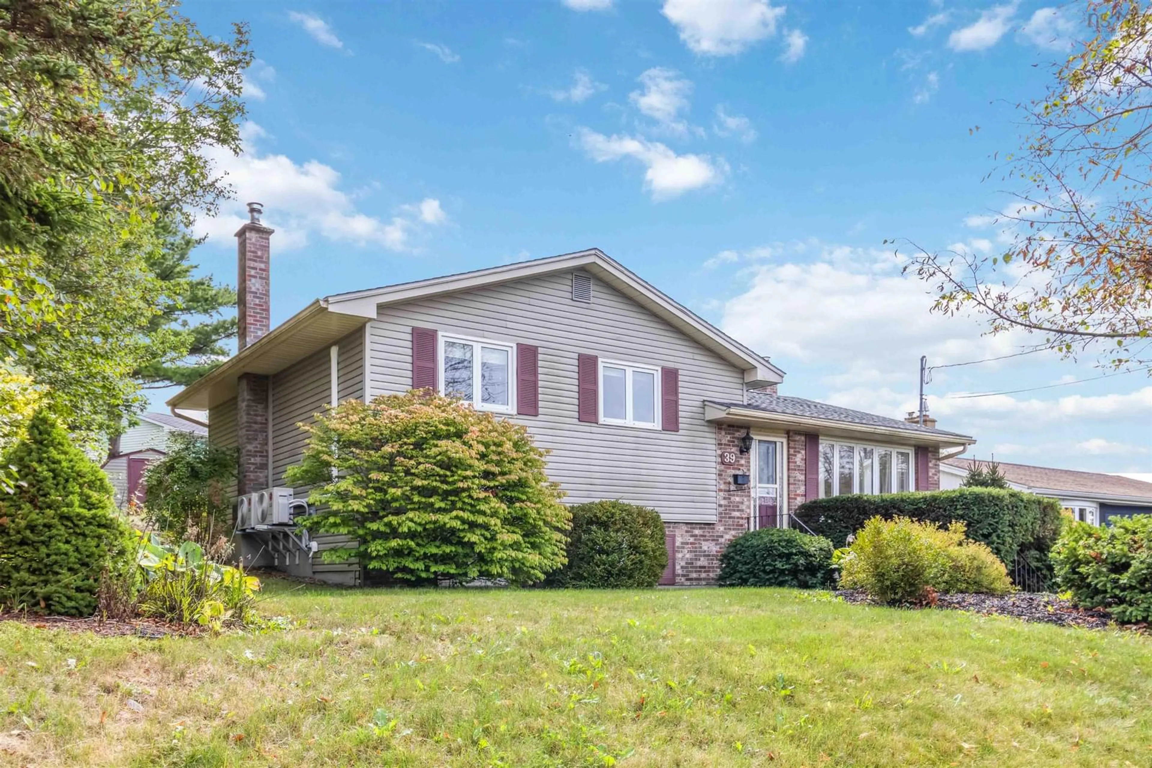 Home with vinyl exterior material, street for 39 Gourok Ave, Dartmouth Nova Scotia B2X 2B1