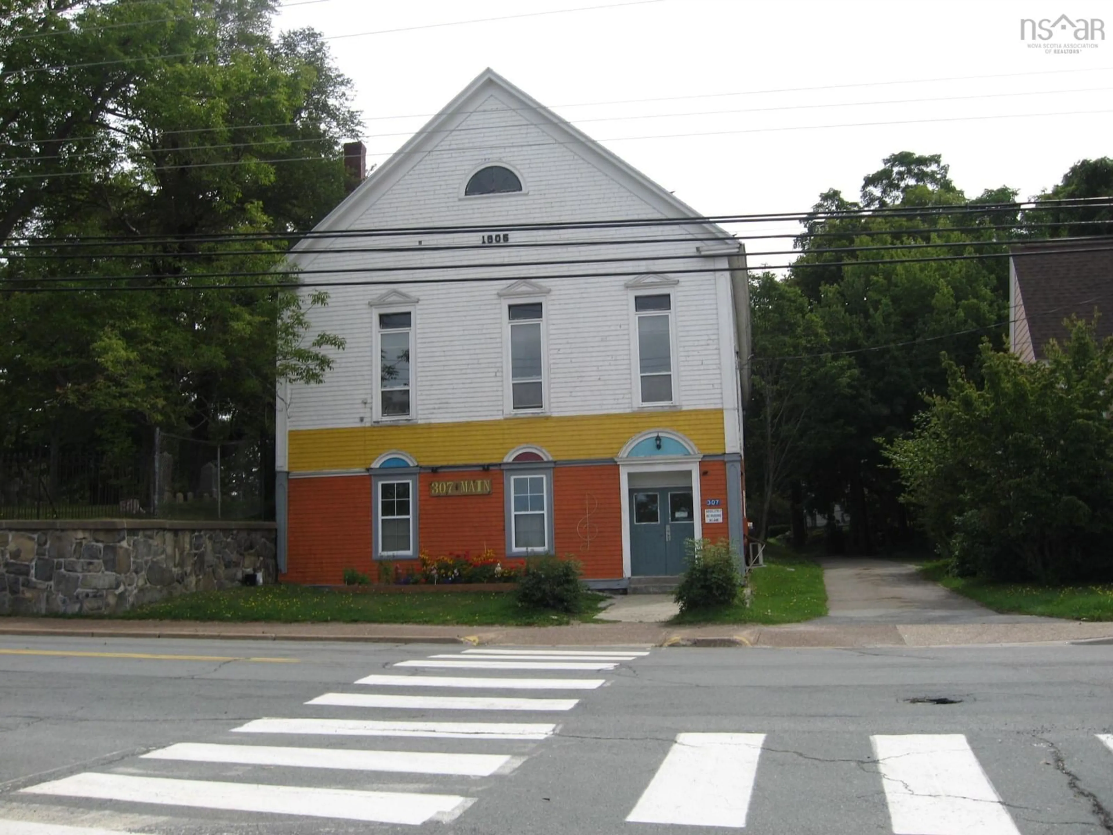 Blurry image for 307 Main St, Liverpool Nova Scotia B0T 1K0