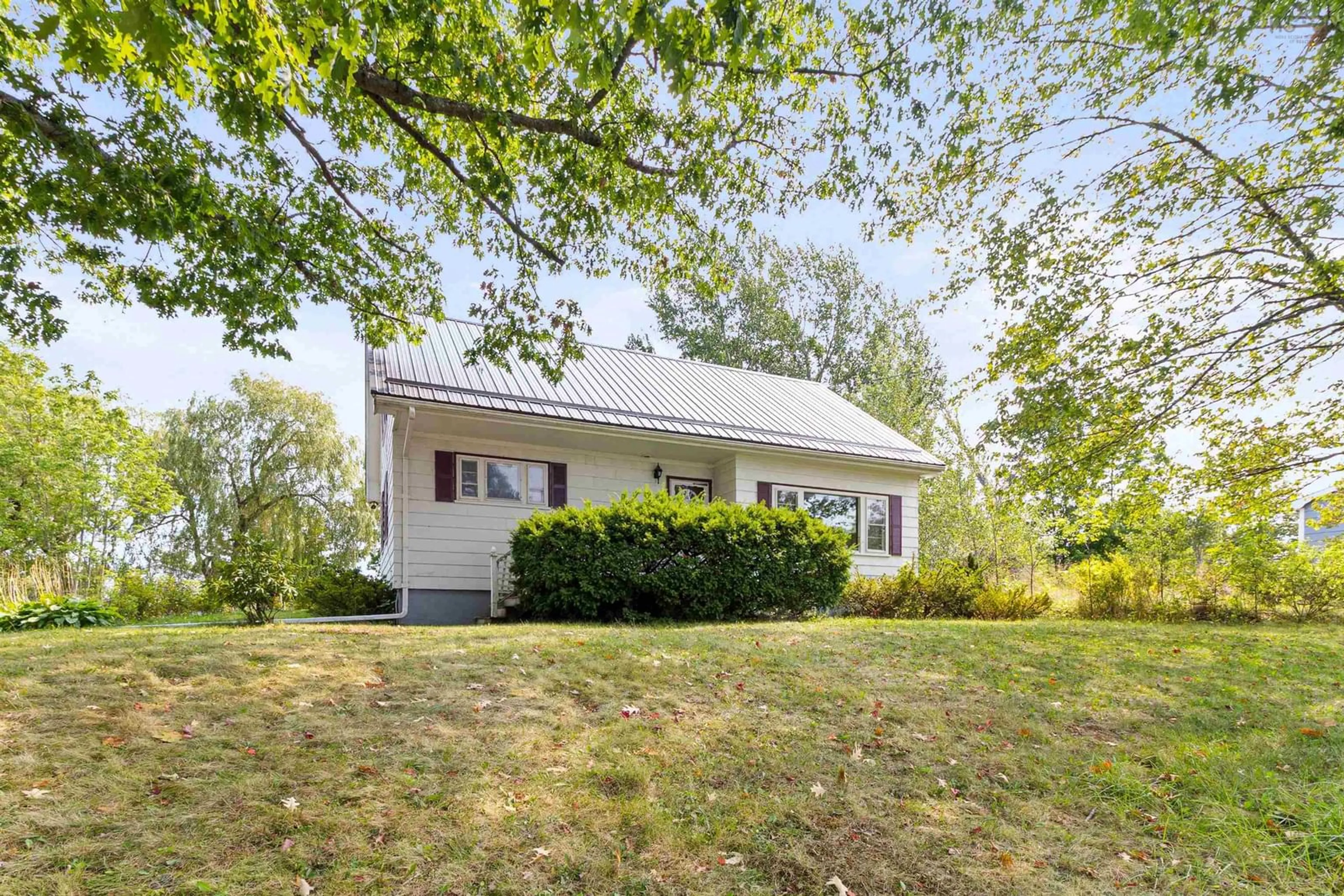 Home with vinyl exterior material, street for 193 Highway 2, Enfield Nova Scotia B2T 1C8