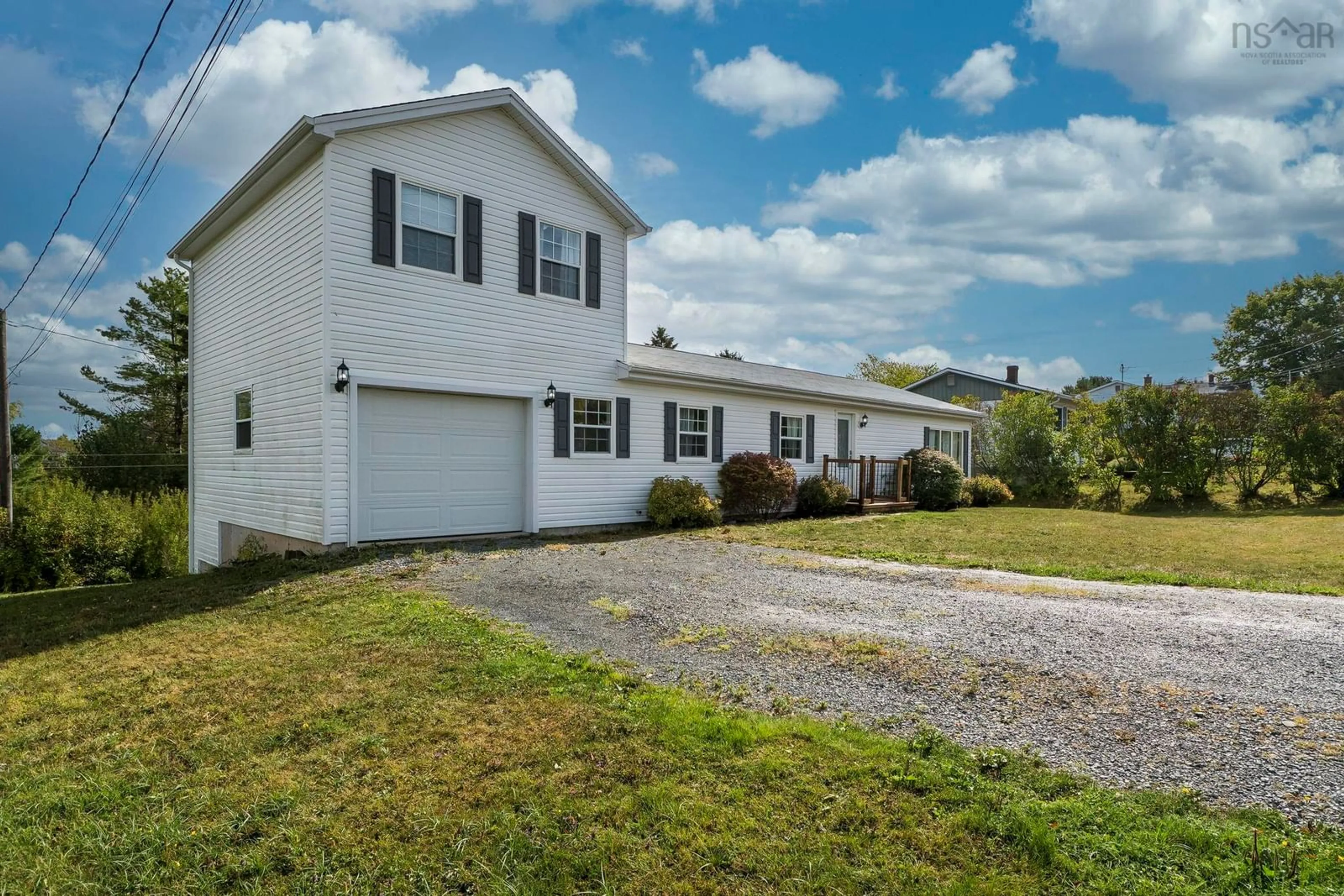 A pic from outside/outdoor area/front of a property/back of a property/a pic from drone, water/lake/river/ocean view for 5 Pleasant St, Hantsport Nova Scotia B0P 1P0