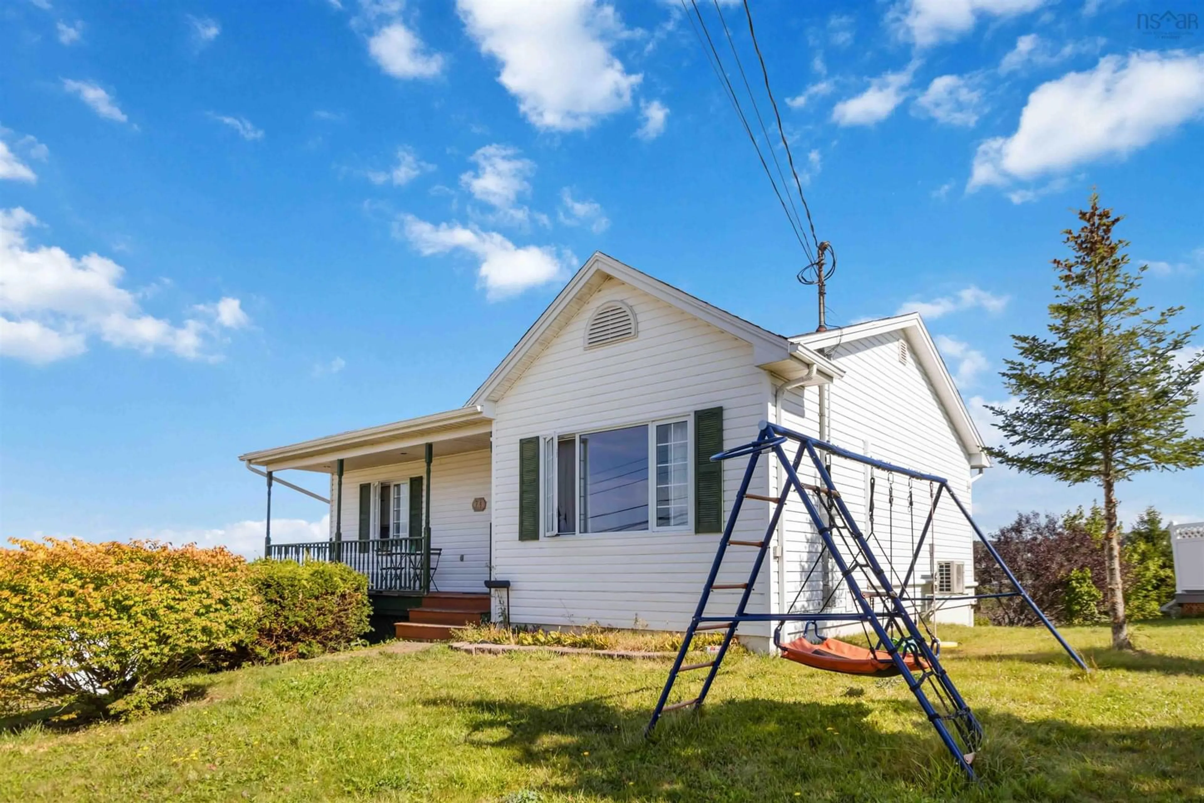 Home with vinyl exterior material, building for 74 Russell Lake Dr, Dartmouth Nova Scotia B2W 6E7