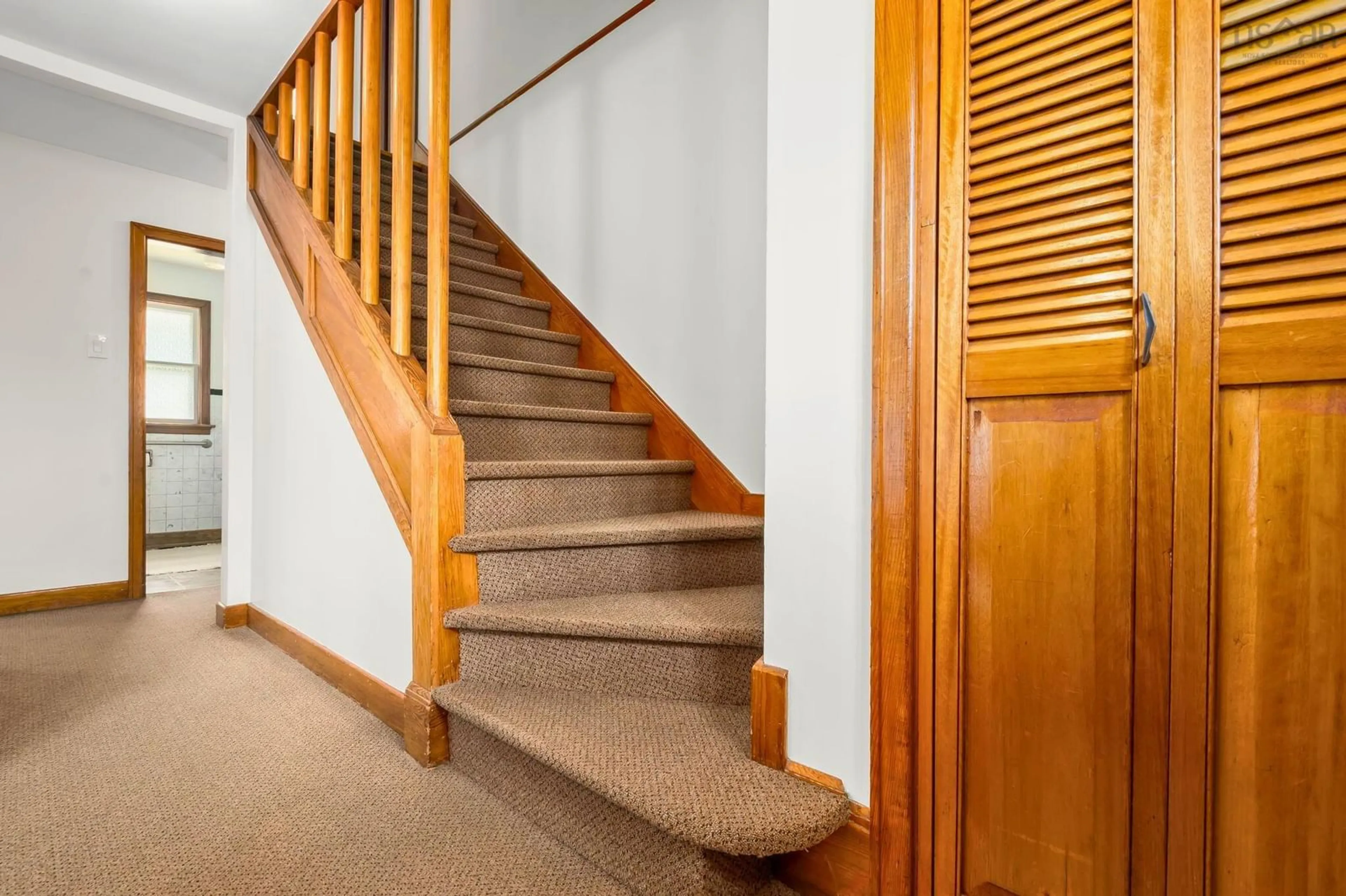 Stairs for 3790 Kencrest Ave, Halifax Nova Scotia B3K 3L5