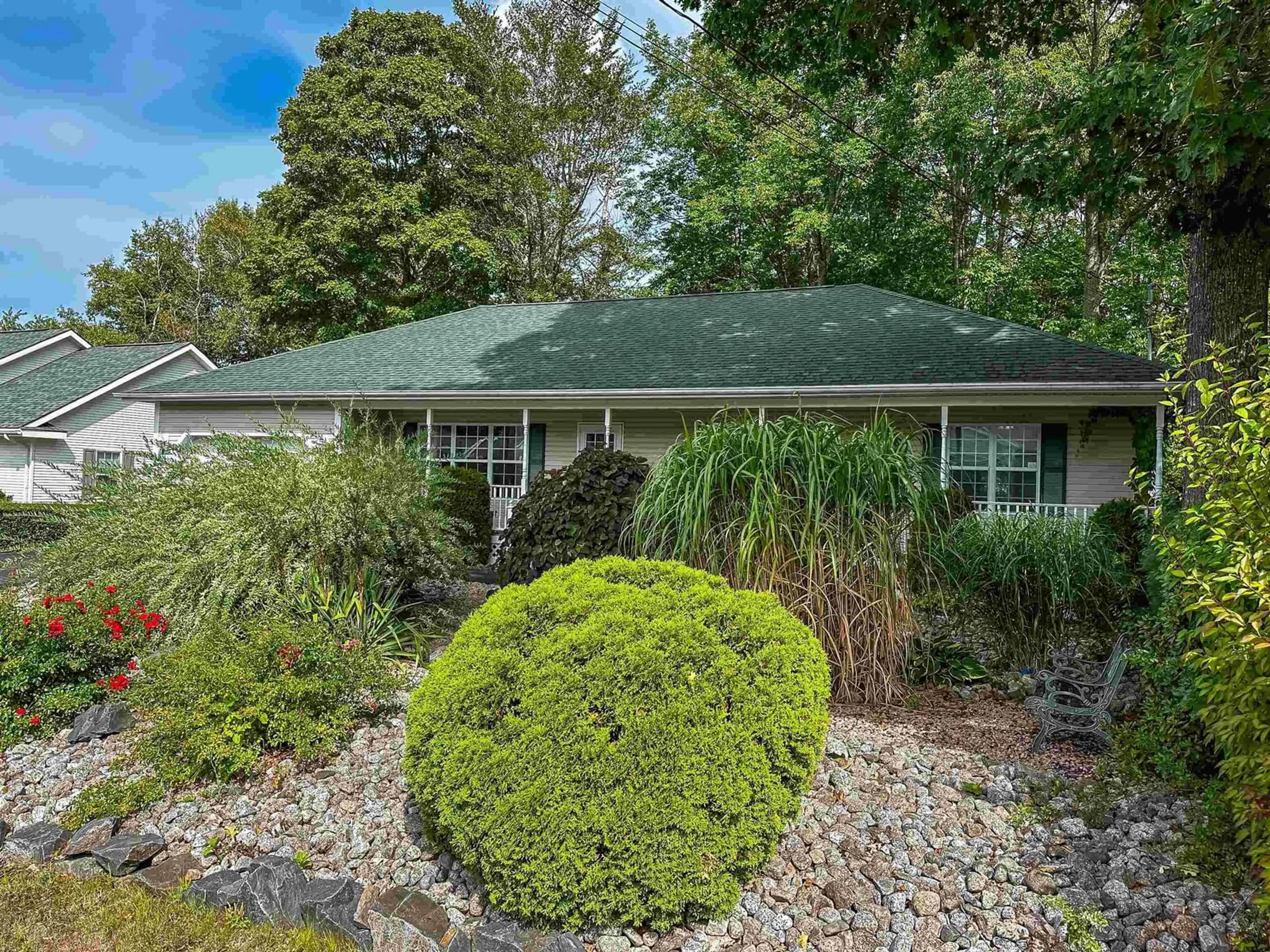 Unknown for 28 Bishop Ave, New Minas Nova Scotia B4N 3N9