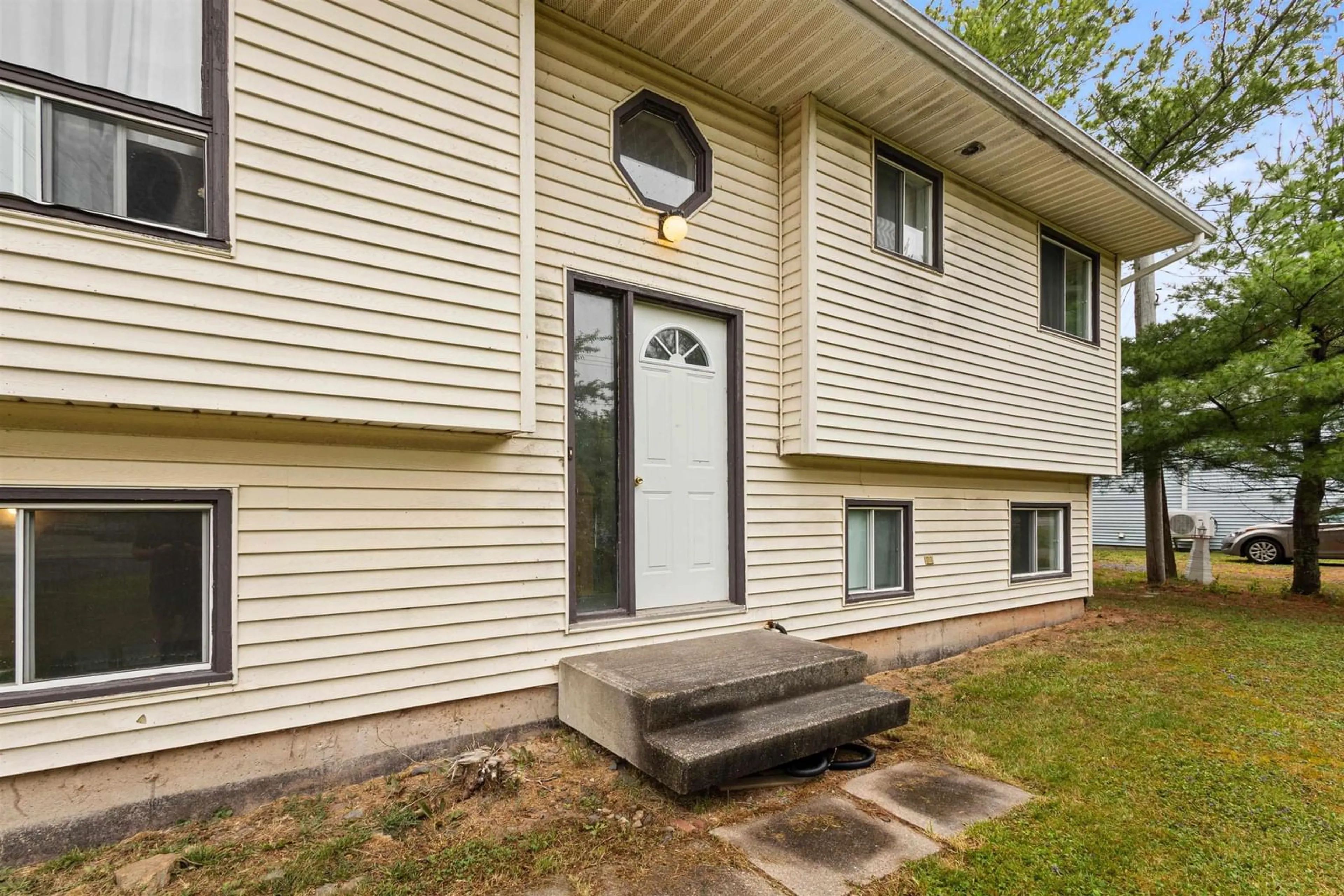 Home with vinyl exterior material, street for 190 Highway 277, Lantz Nova Scotia B2S 1S8