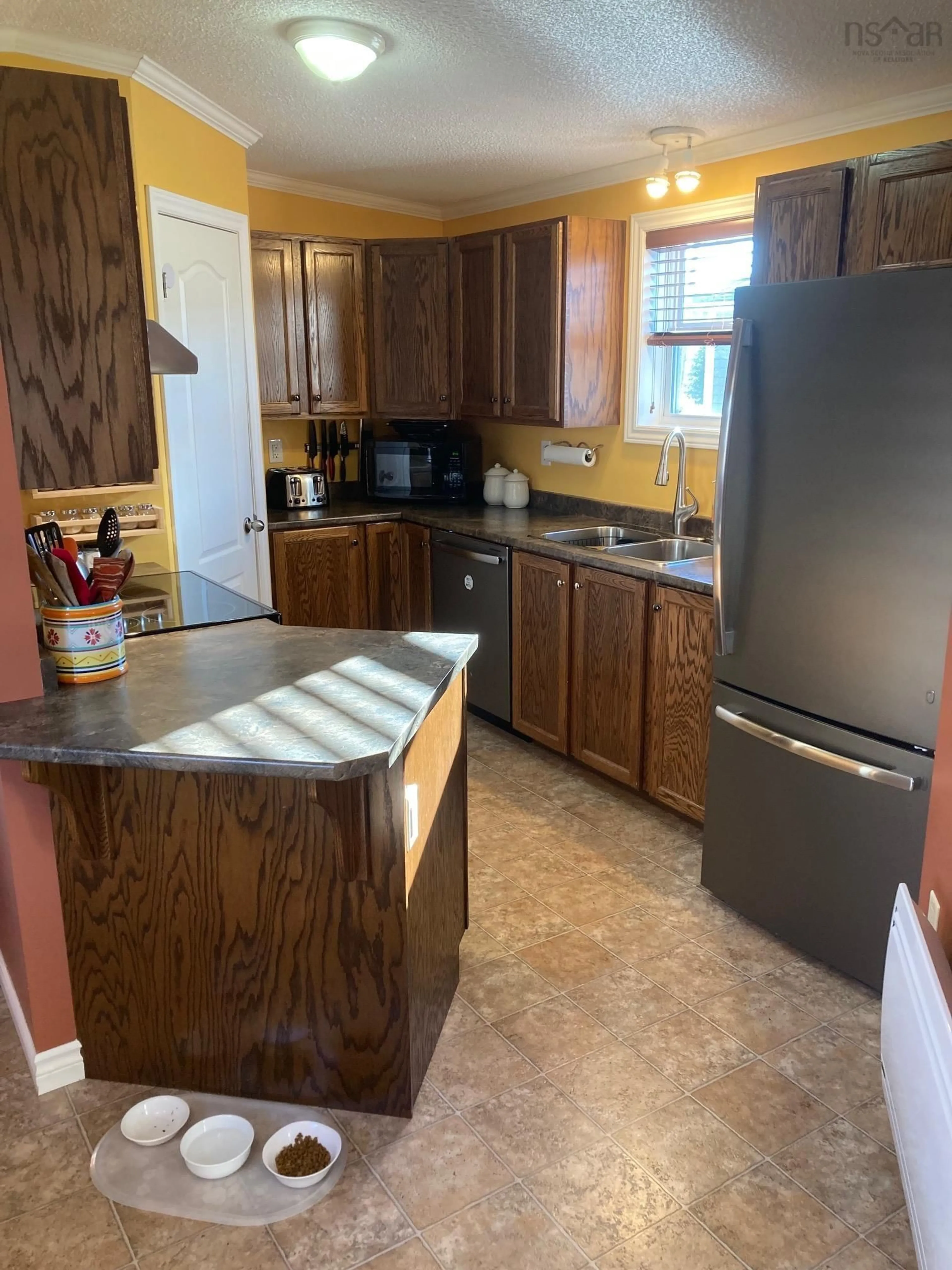 Open concept kitchen, unknown for 2 Sherbrooke Ave, Bridgewater Nova Scotia B4V 4E7