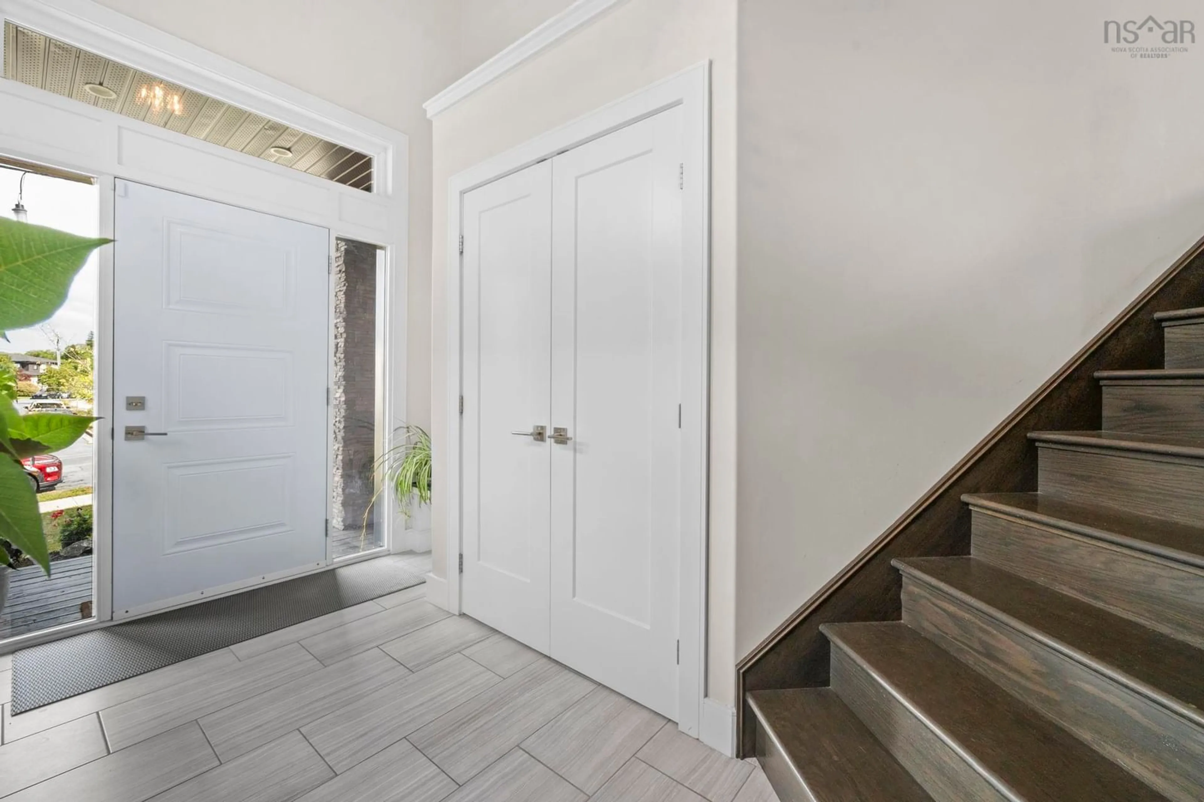 Indoor entryway for 220 Maple Grove Ave, Timberlea Nova Scotia B3T 0C4
