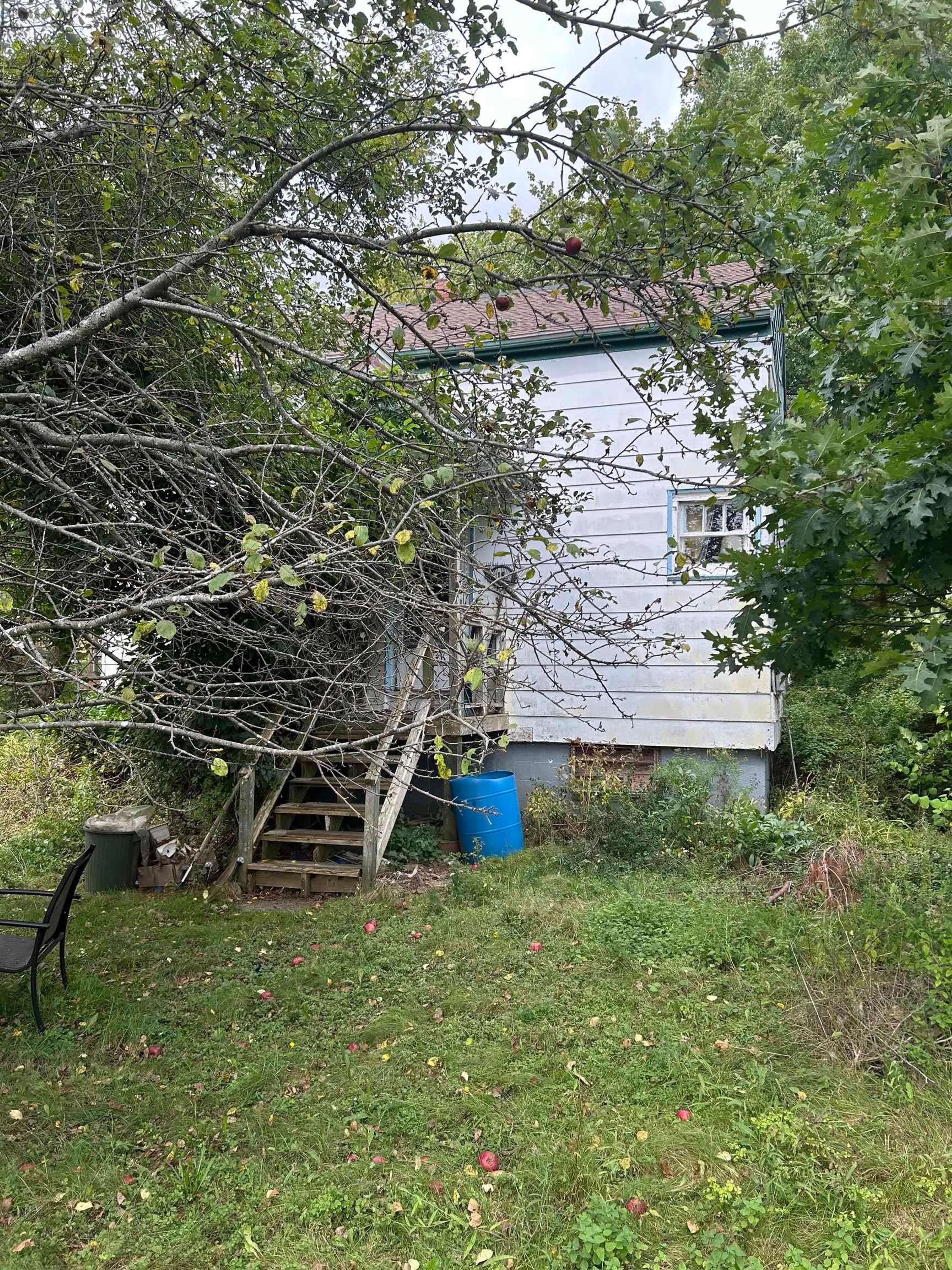 Shed for 18 Mcintosh St, Halifax Nova Scotia B3R 1G8