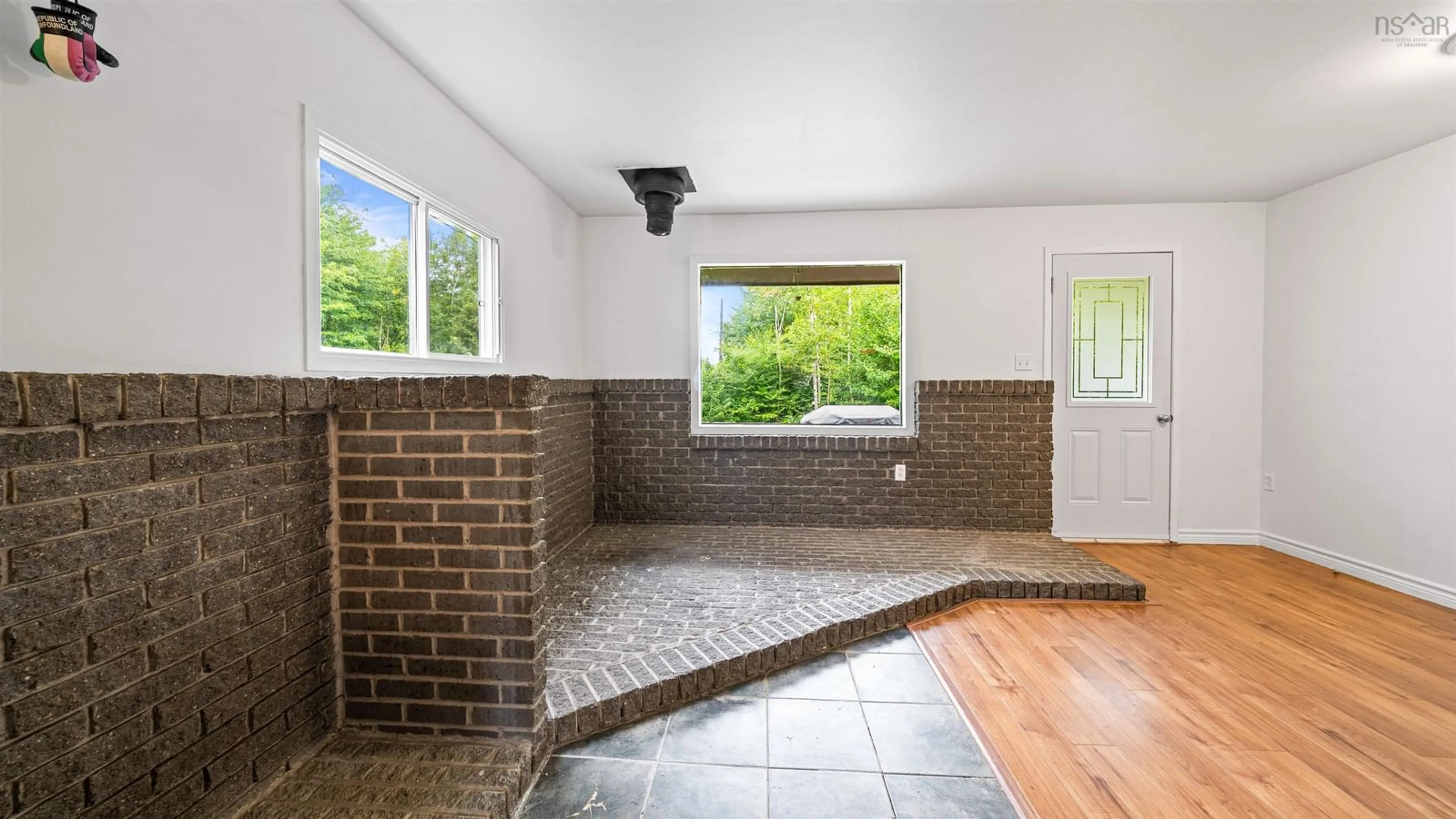 Indoor entryway for 87 Highway 224 #224, Sheet Harbour Nova Scotia B0J 3B0