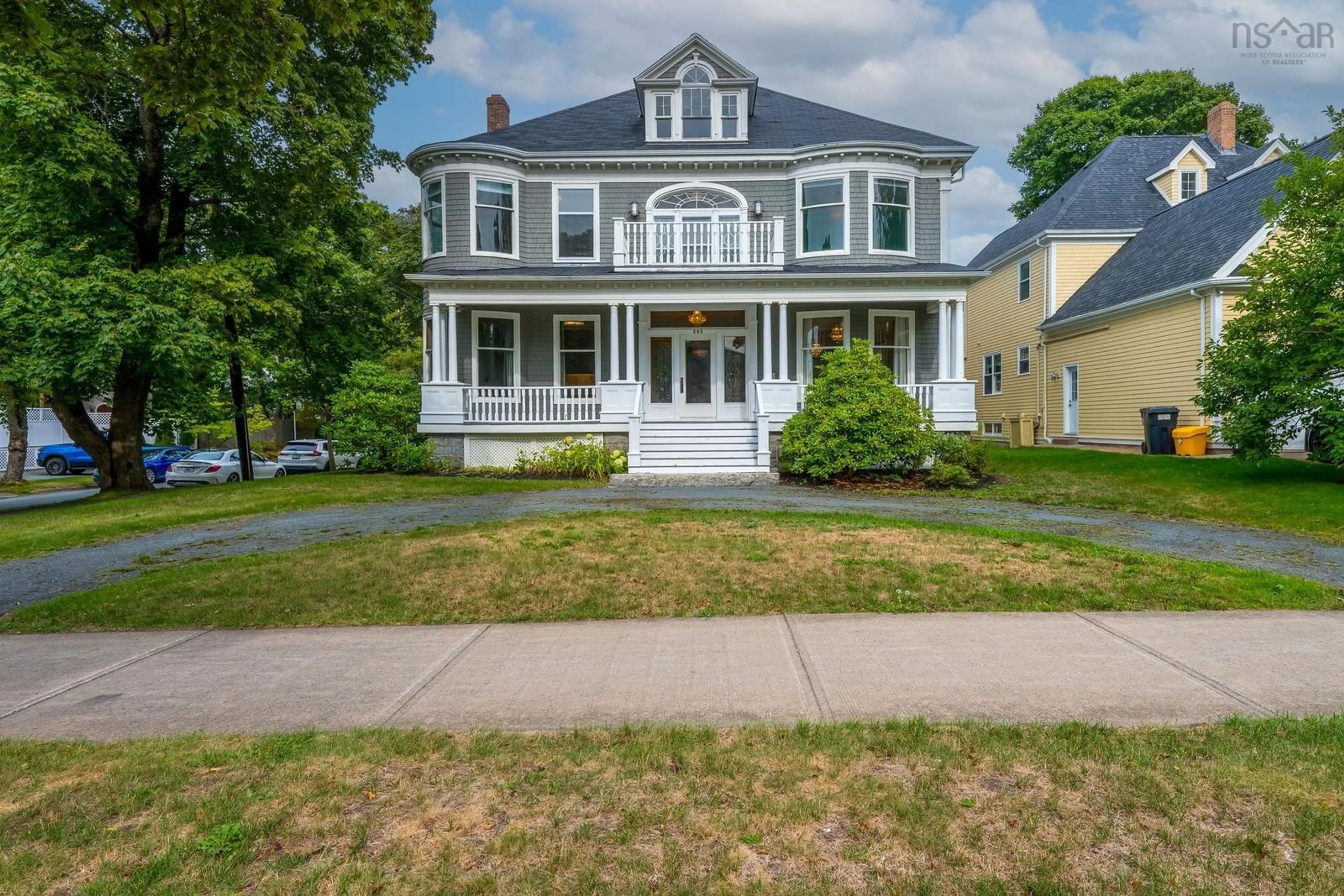 Home with vinyl exterior material, street for 545 Young Ave, Halifax Nova Scotia B3H 2V4