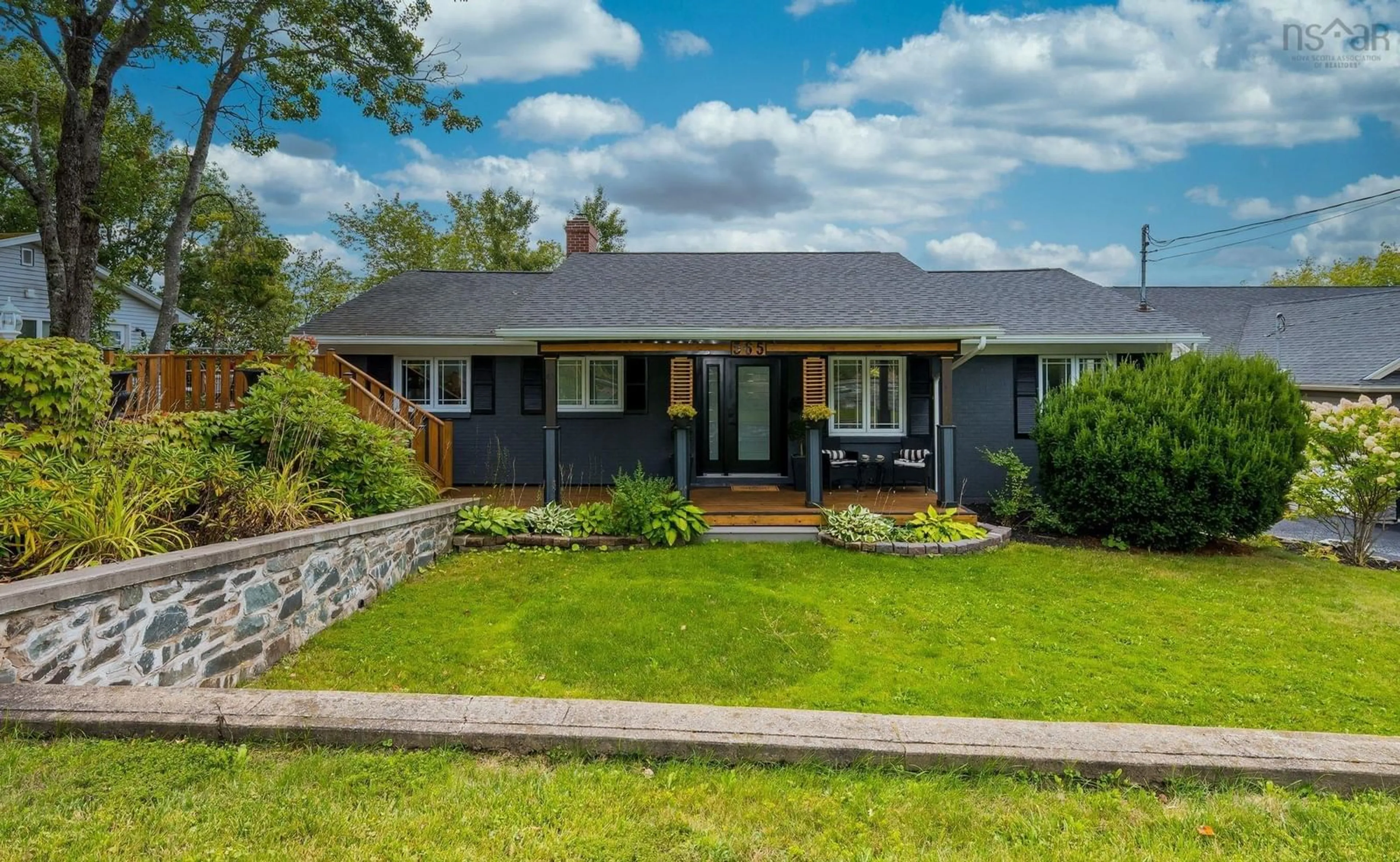 Home with vinyl exterior material, street for 565 Lakeview Ave, Middle Sackville Nova Scotia B4E 3B8