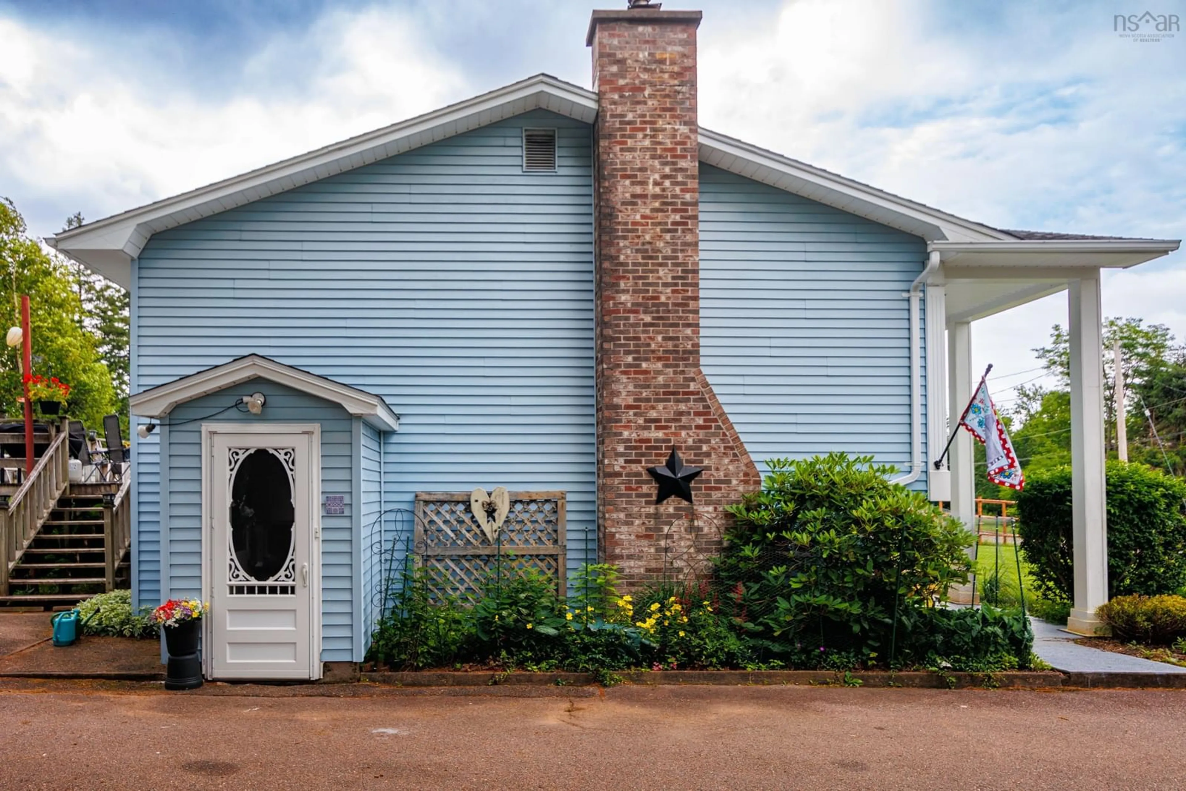 Home with vinyl exterior material, unknown for 18 Tamarack Dr, Valley Nova Scotia B6L 2V9