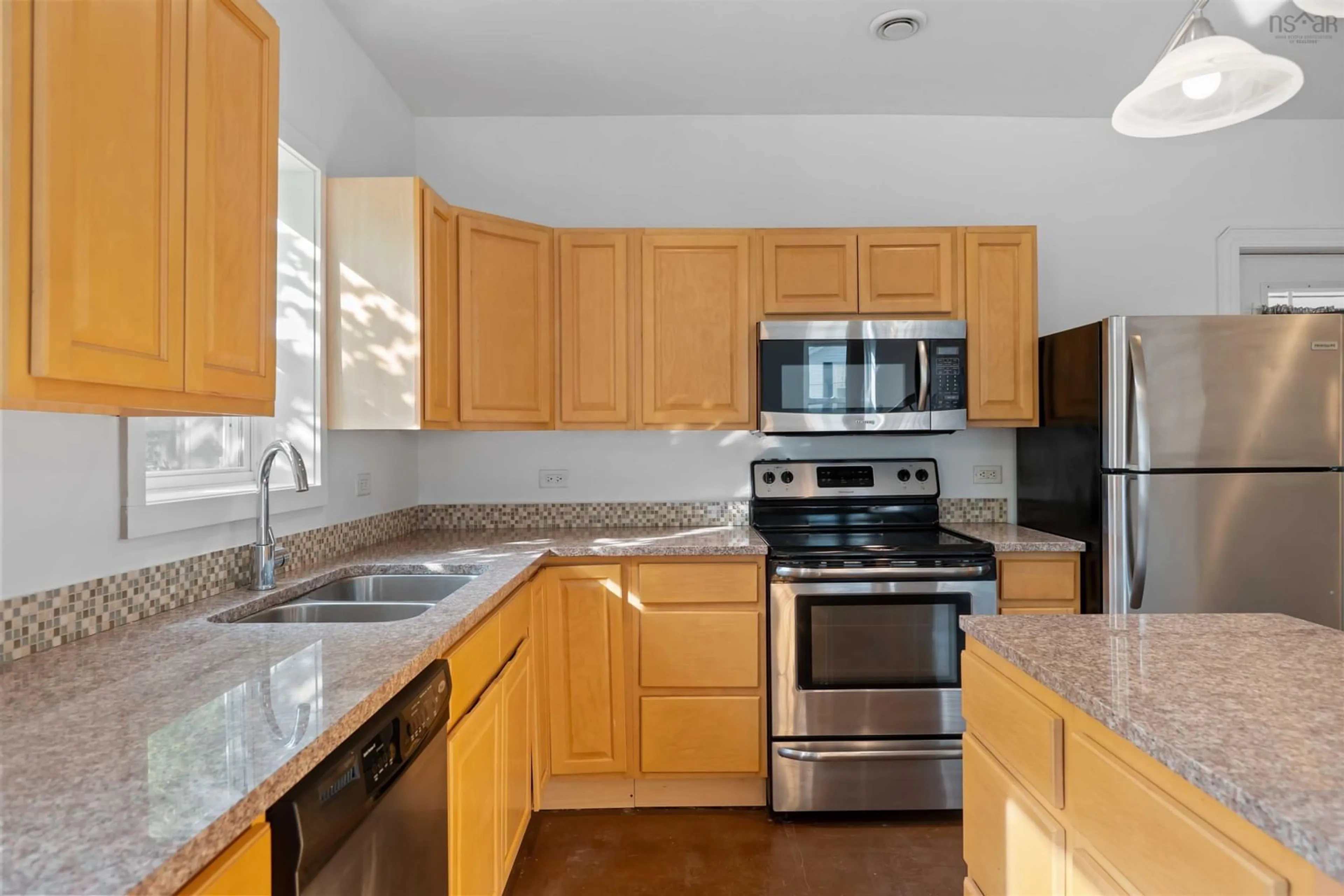 Standard kitchen, ceramic/tile floor for 22 George St, Middleton Nova Scotia B0S 1P0