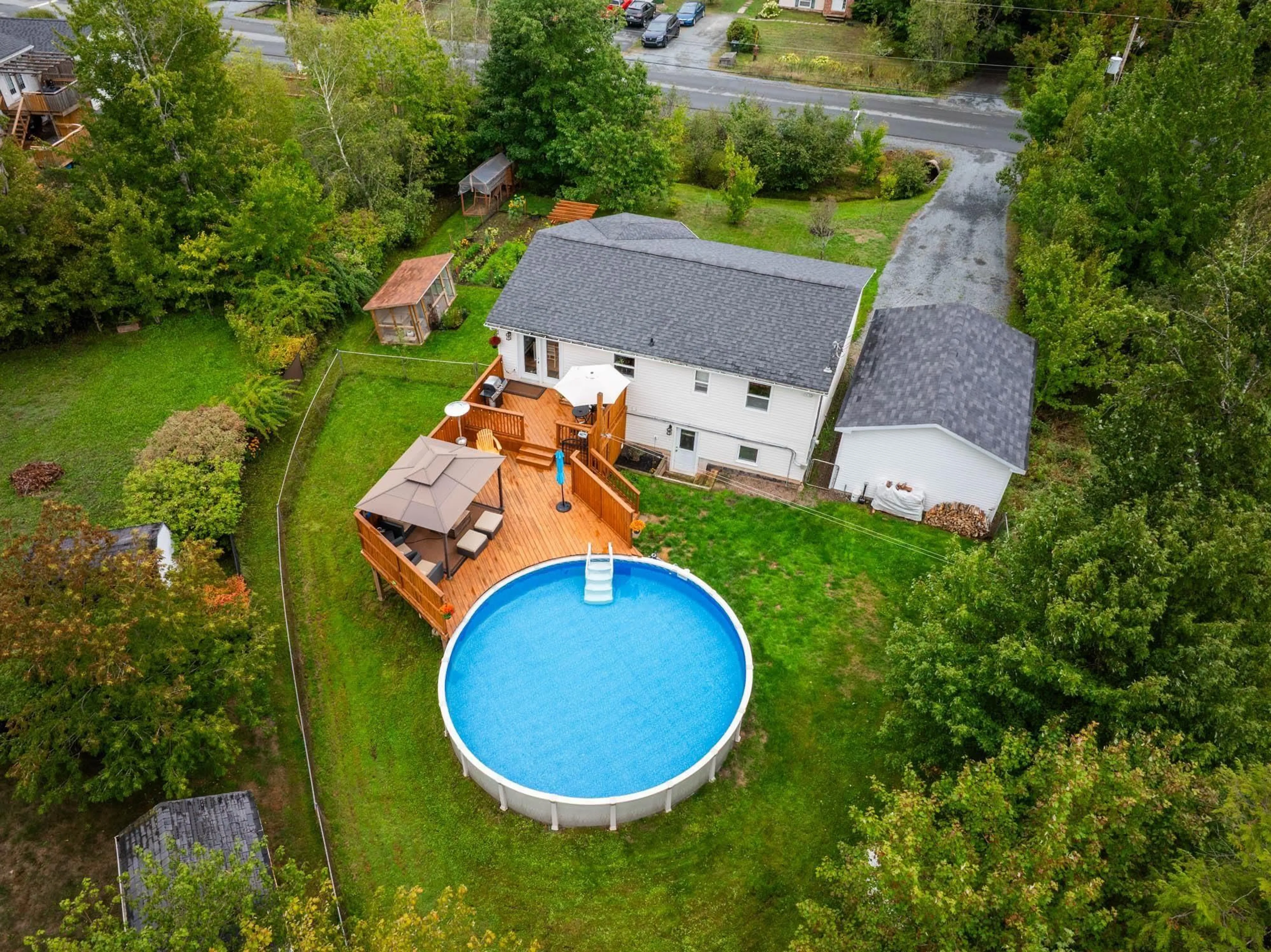 A pic from outside/outdoor area/front of a property/back of a property/a pic from drone, water/lake/river/ocean view for 61 Elmwood Dr, Elmsdale Nova Scotia B2S 1B3