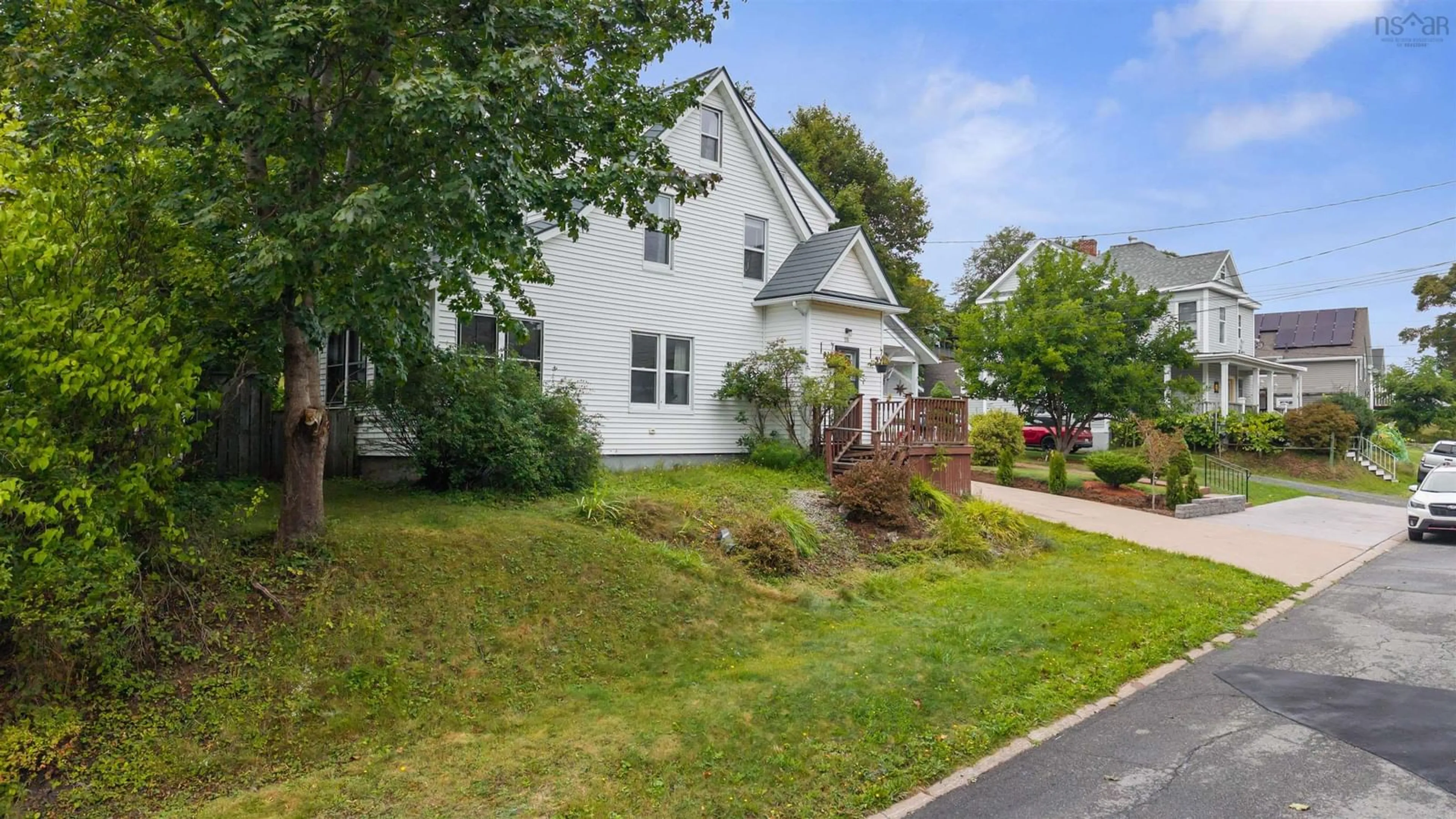 A pic from outside/outdoor area/front of a property/back of a property/a pic from drone, street for 28 Mitchell St, New Glasgow Nova Scotia B2H 1H1